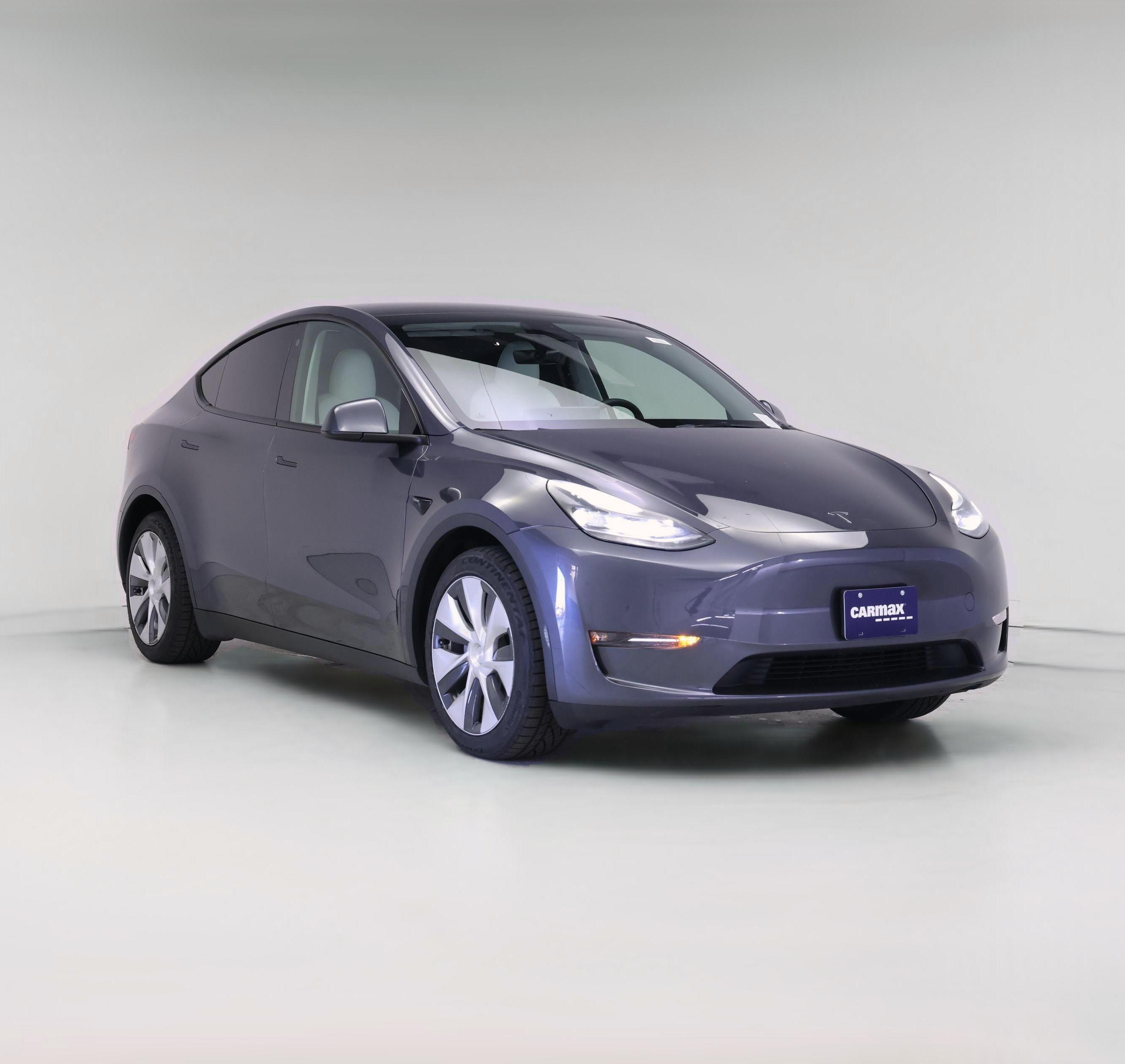 Thumbnail: 2023 Tesla Model Y - 1