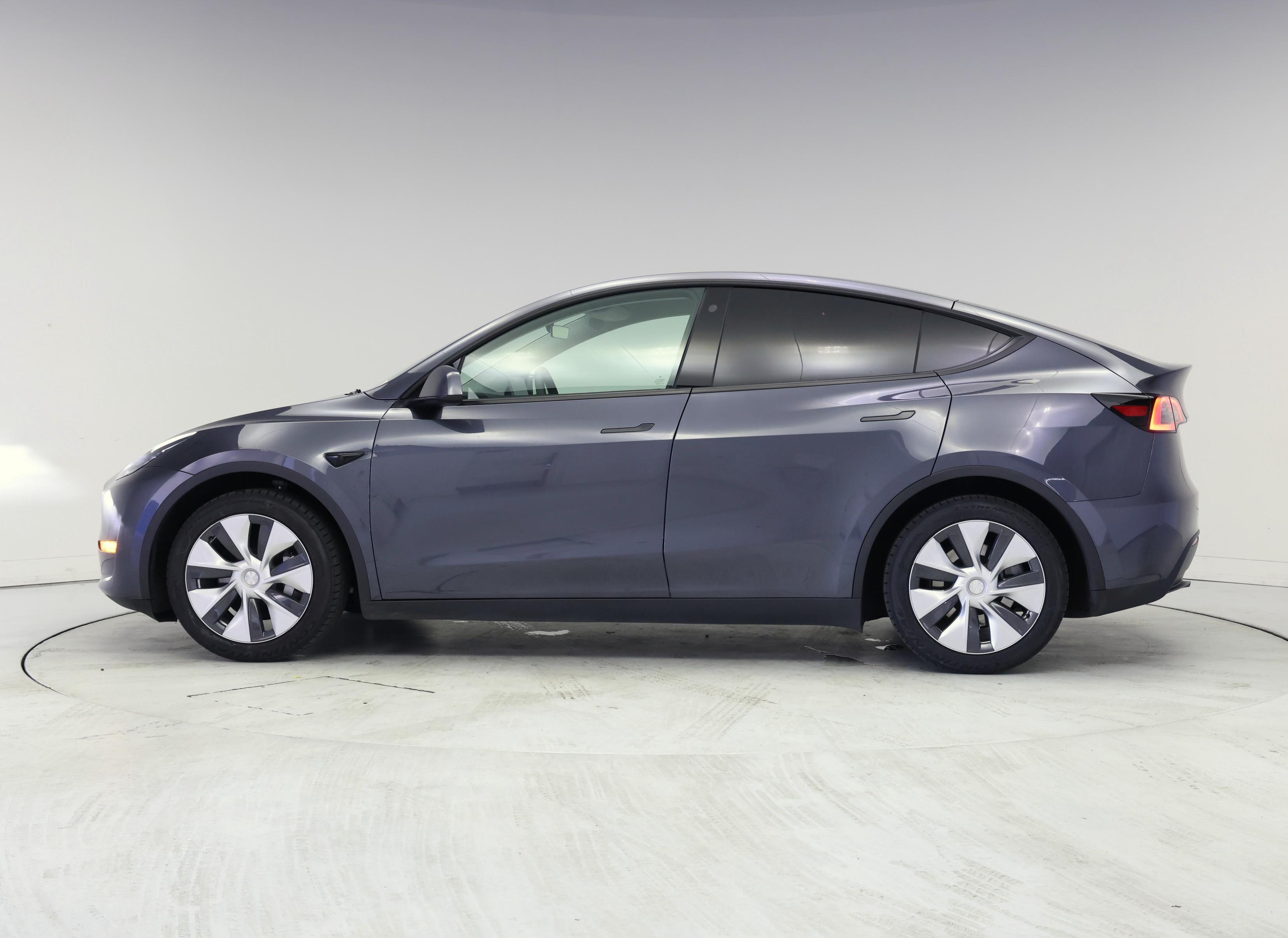 Thumbnail: 2023 Tesla Model Y - 3