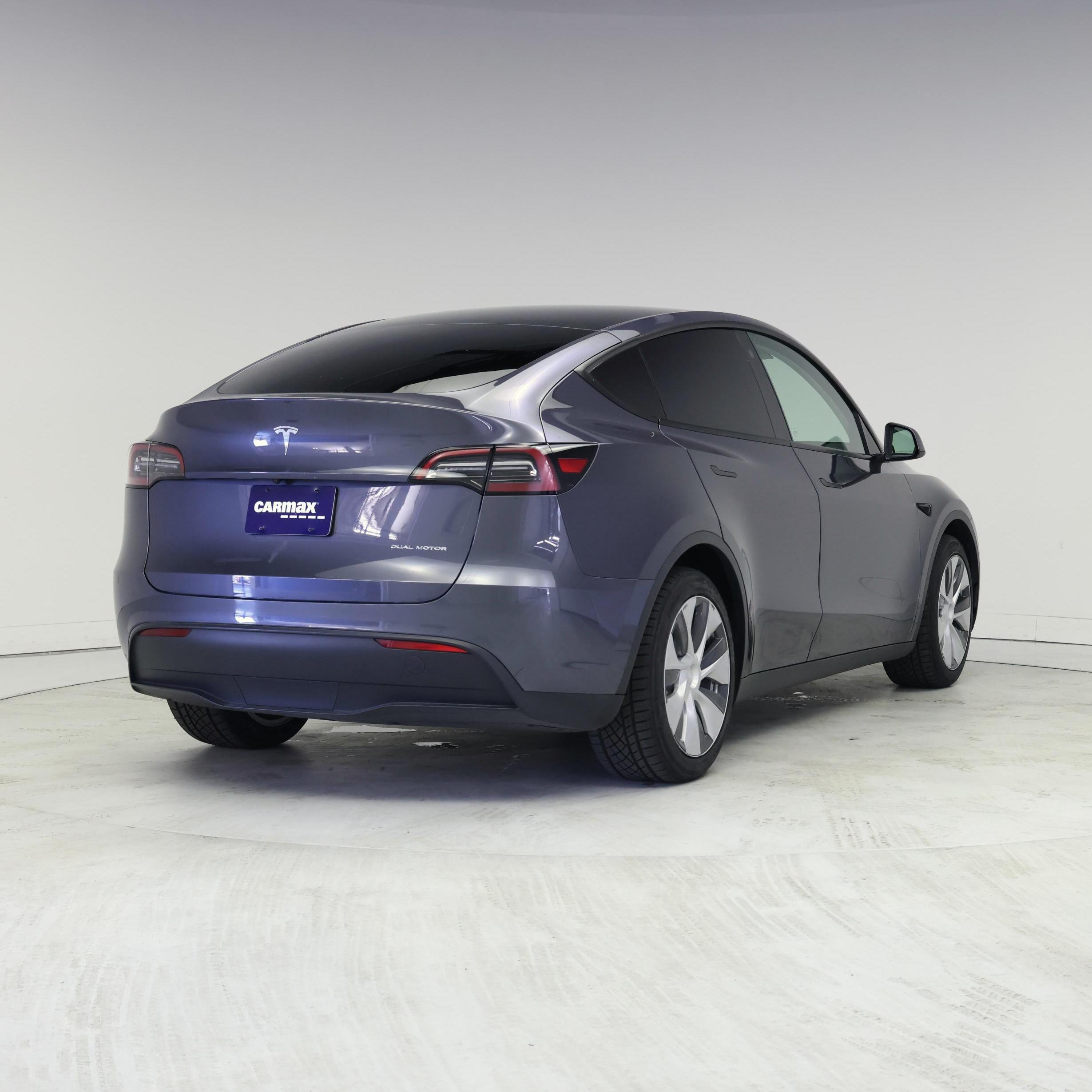Thumbnail: 2023 Tesla Model Y - 8