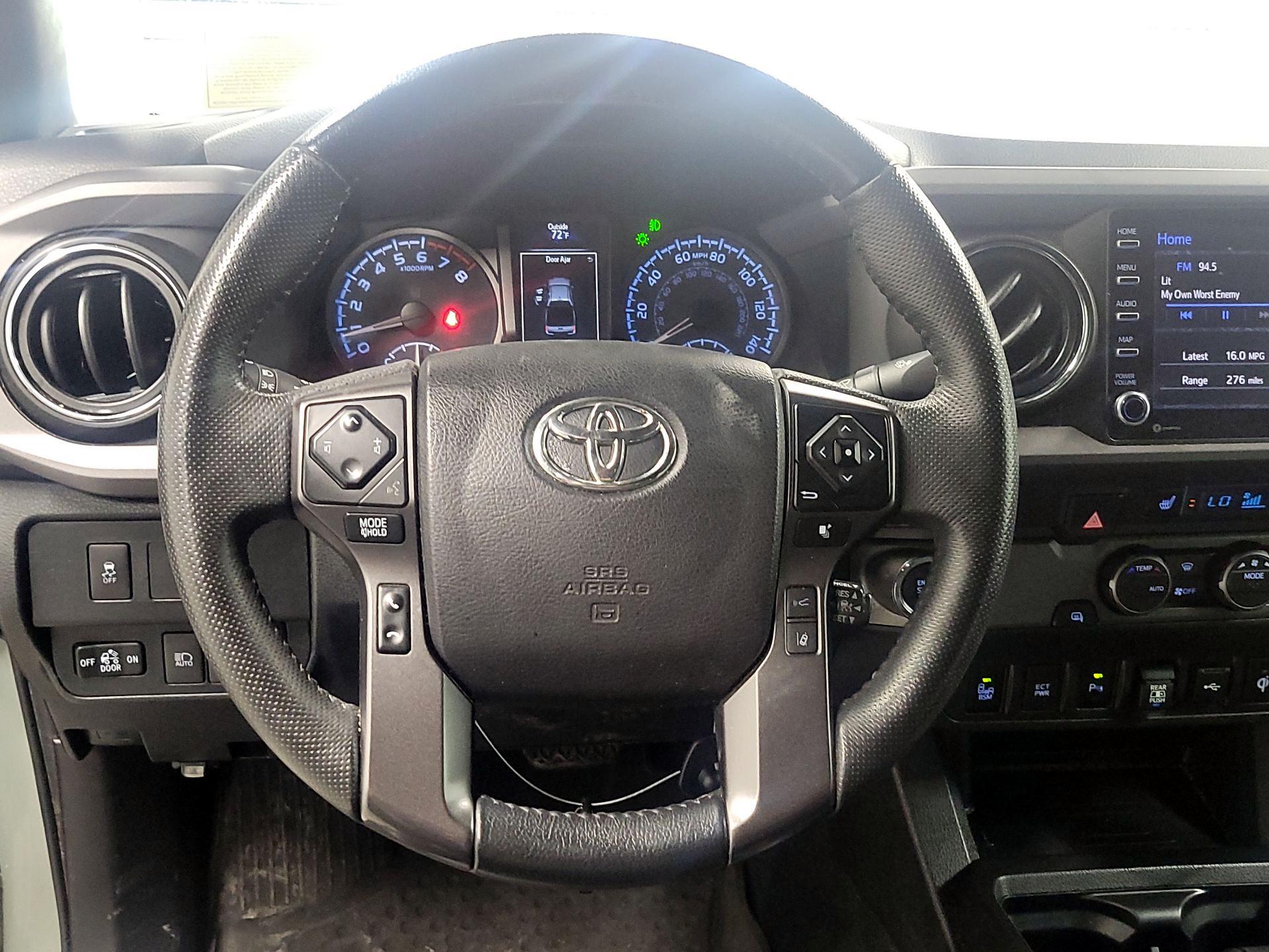 Thumbnail: 2022 Toyota Tacoma - 10