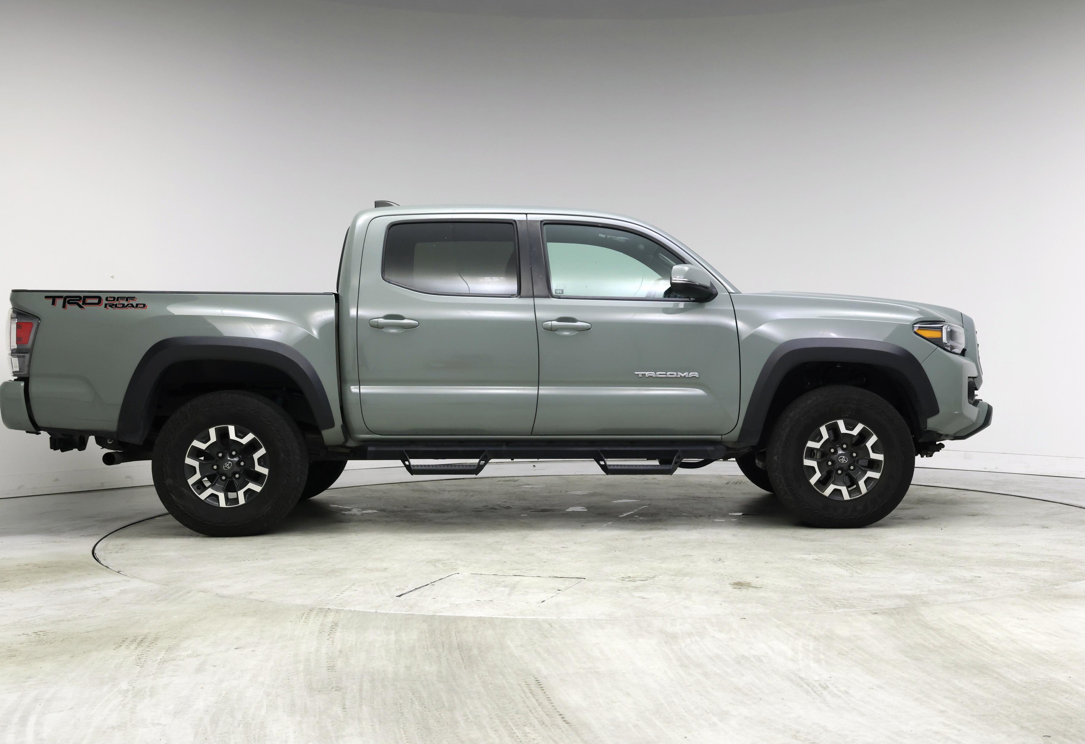 Thumbnail: 2022 Toyota Tacoma - 7