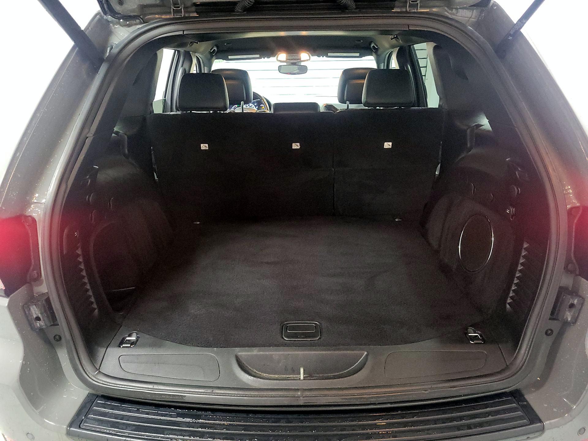 Thumbnail: 2020 Jeep Grand Cherokee - 19