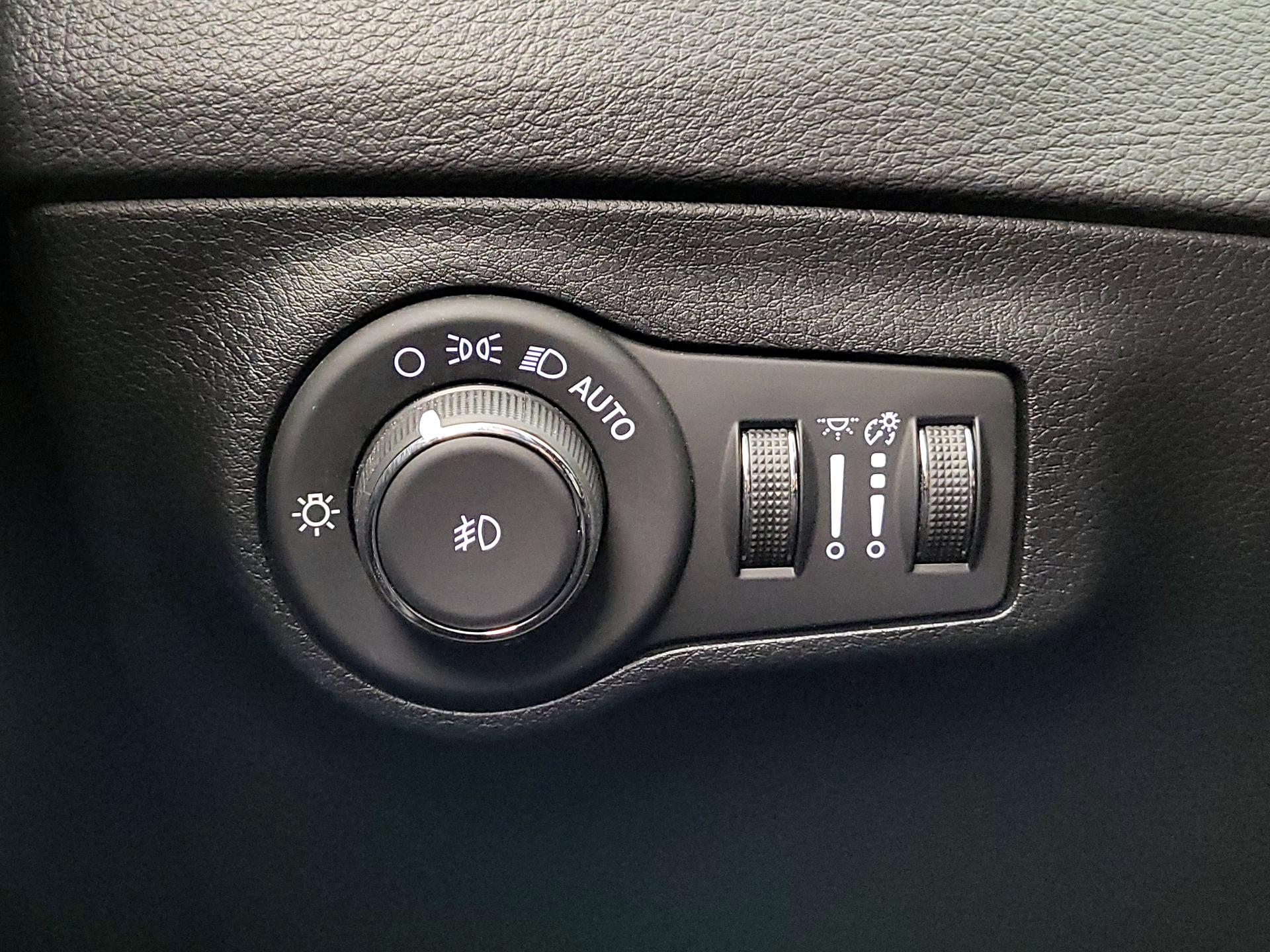 Thumbnail: 2019 Jeep Compass - 13