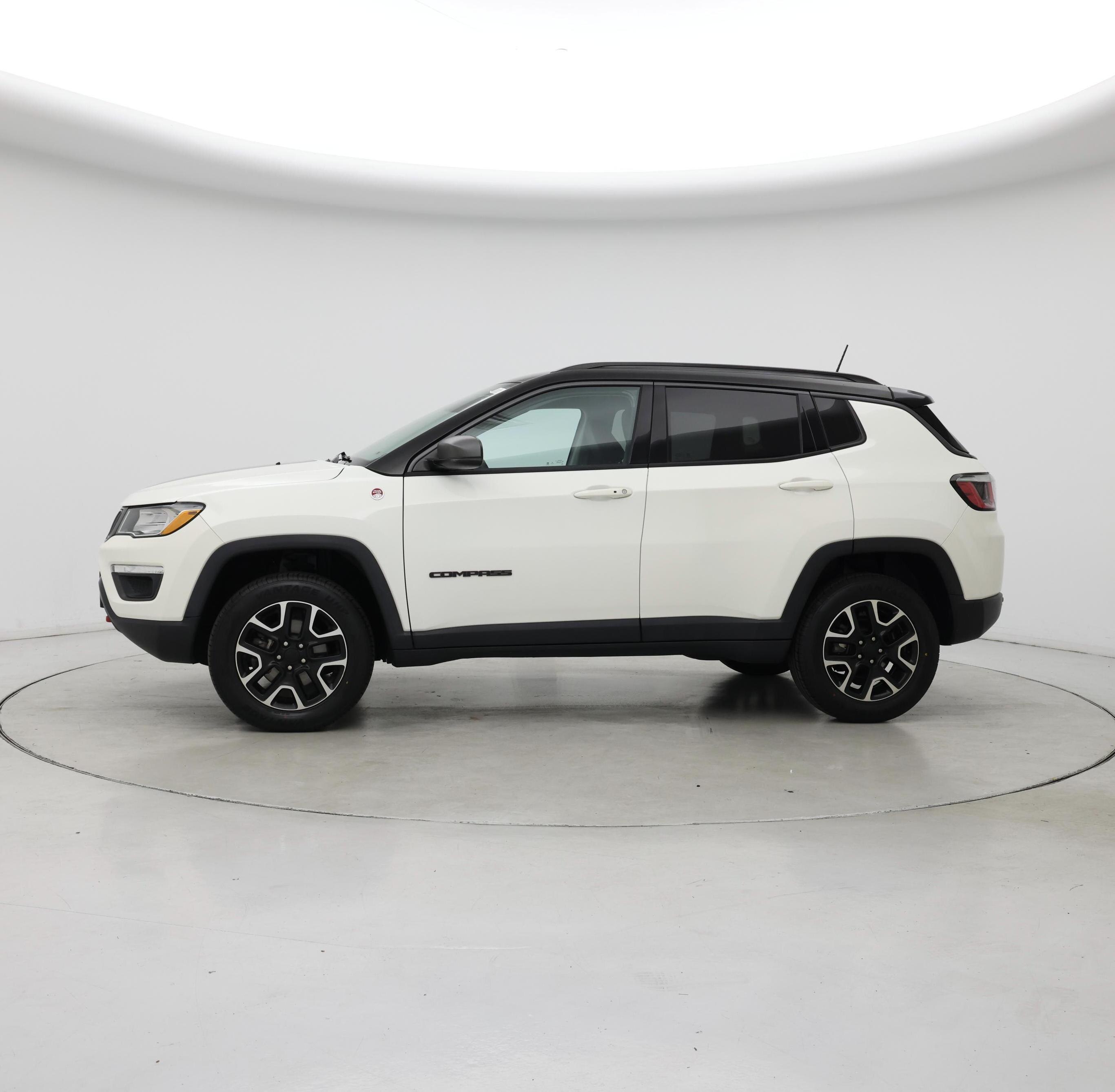 Thumbnail: 2019 Jeep Compass - 3