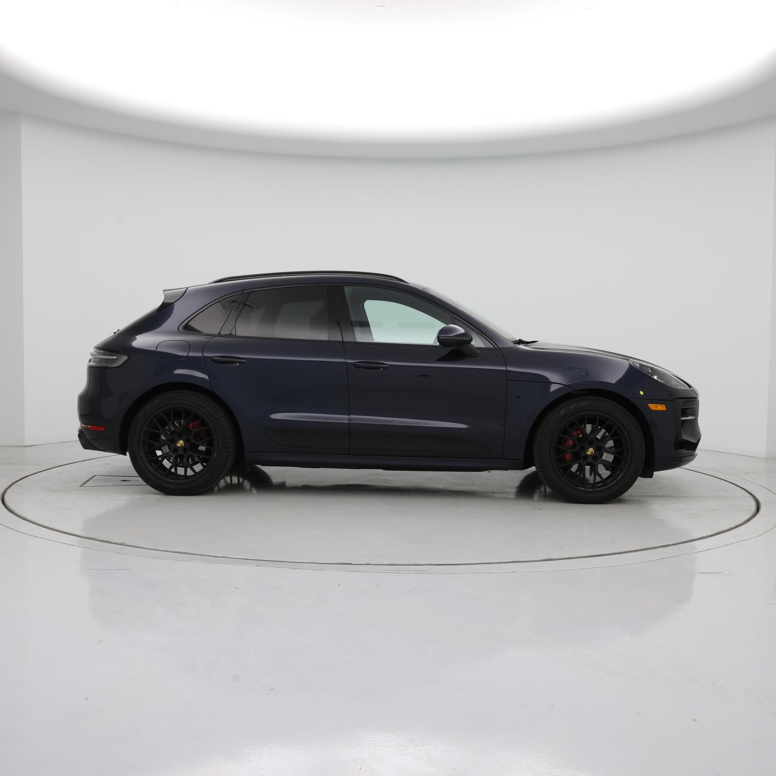 Thumbnail: 2021 Porsche Macan - 7