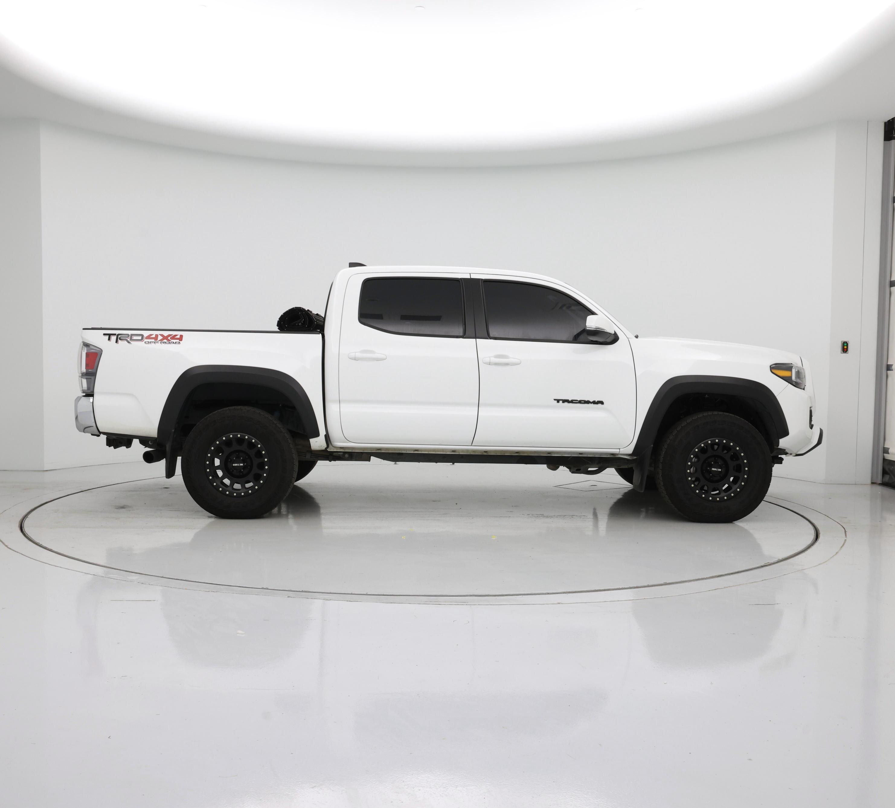 Thumbnail: 2023 Toyota Tacoma - 7