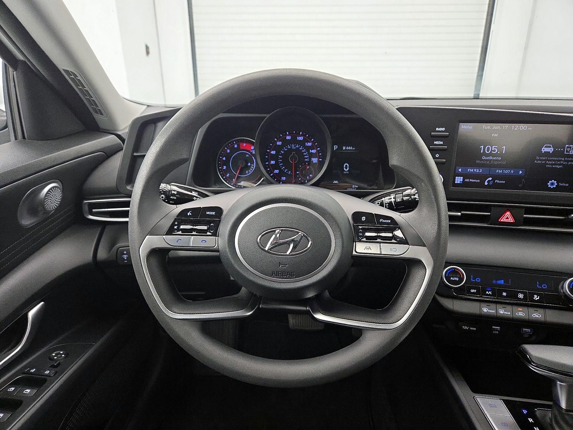 Thumbnail: 2022 Hyundai Elantra - 10