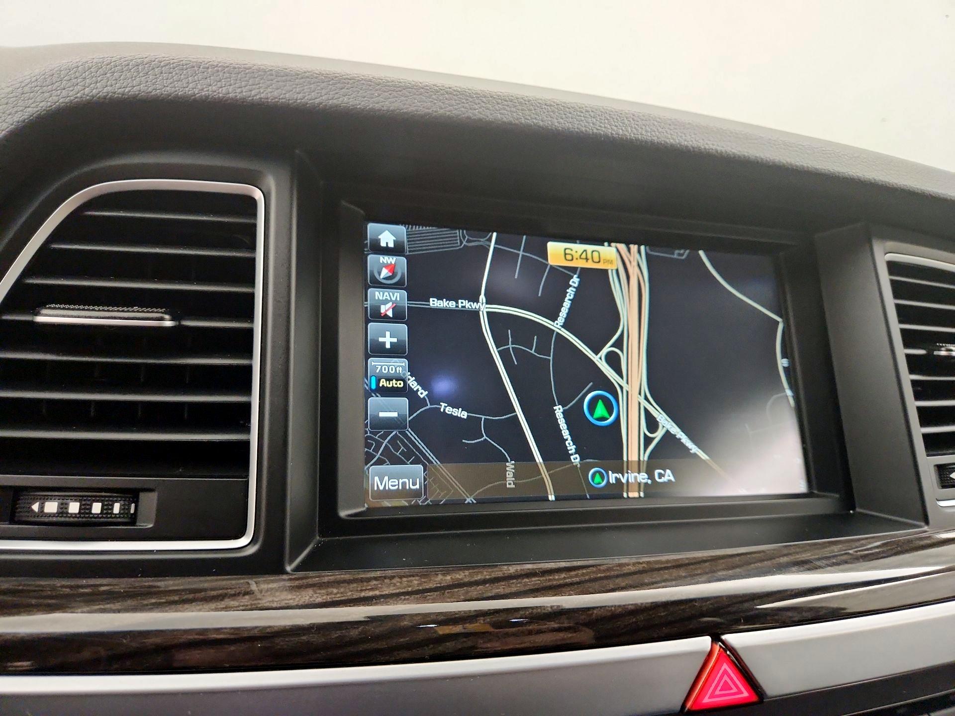 Thumbnail: 2015 Hyundai Genesis - 14