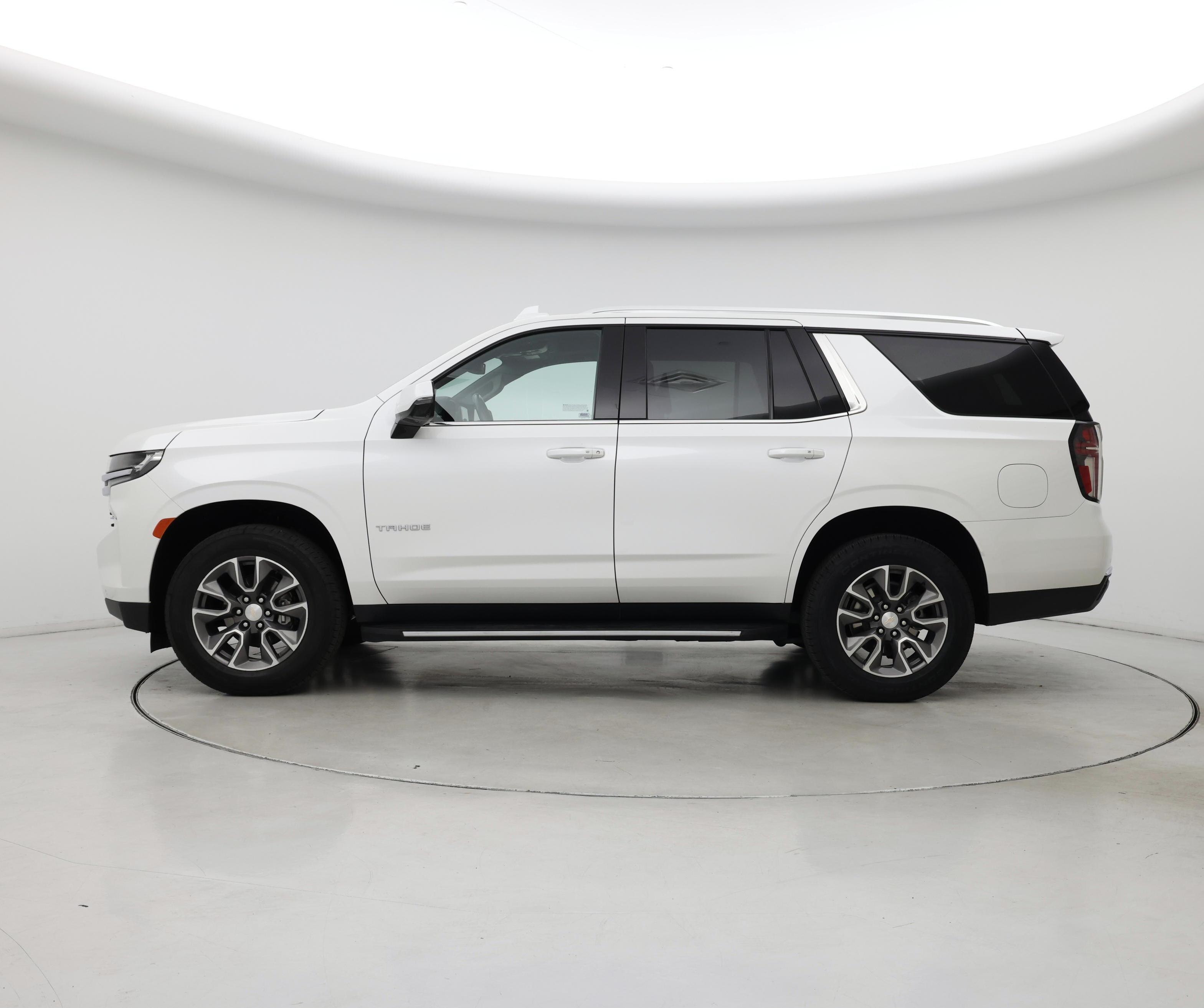 Thumbnail: 2023 Chevrolet Tahoe - 3
