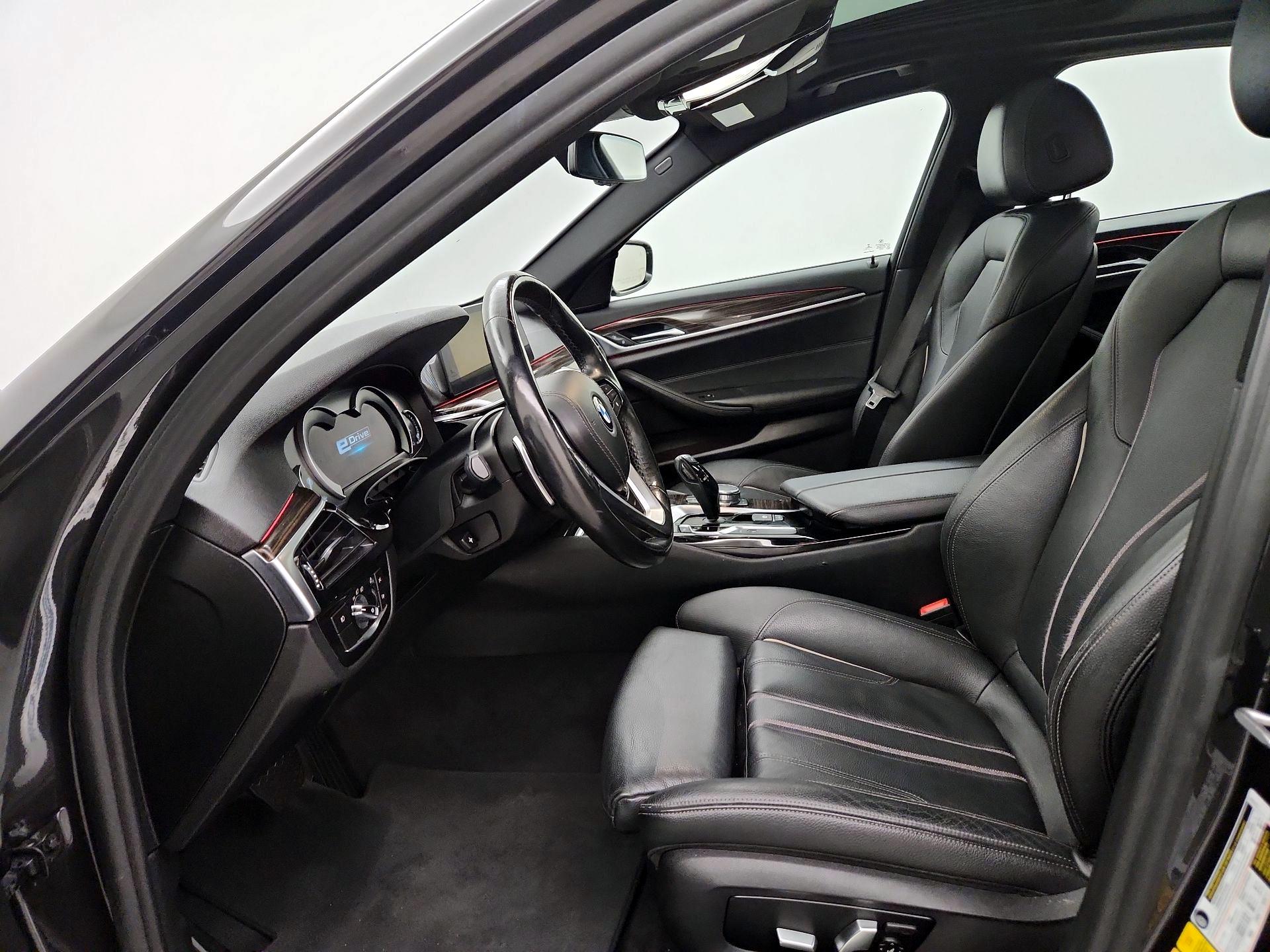 Thumbnail: 2018 BMW 5 Series - 11