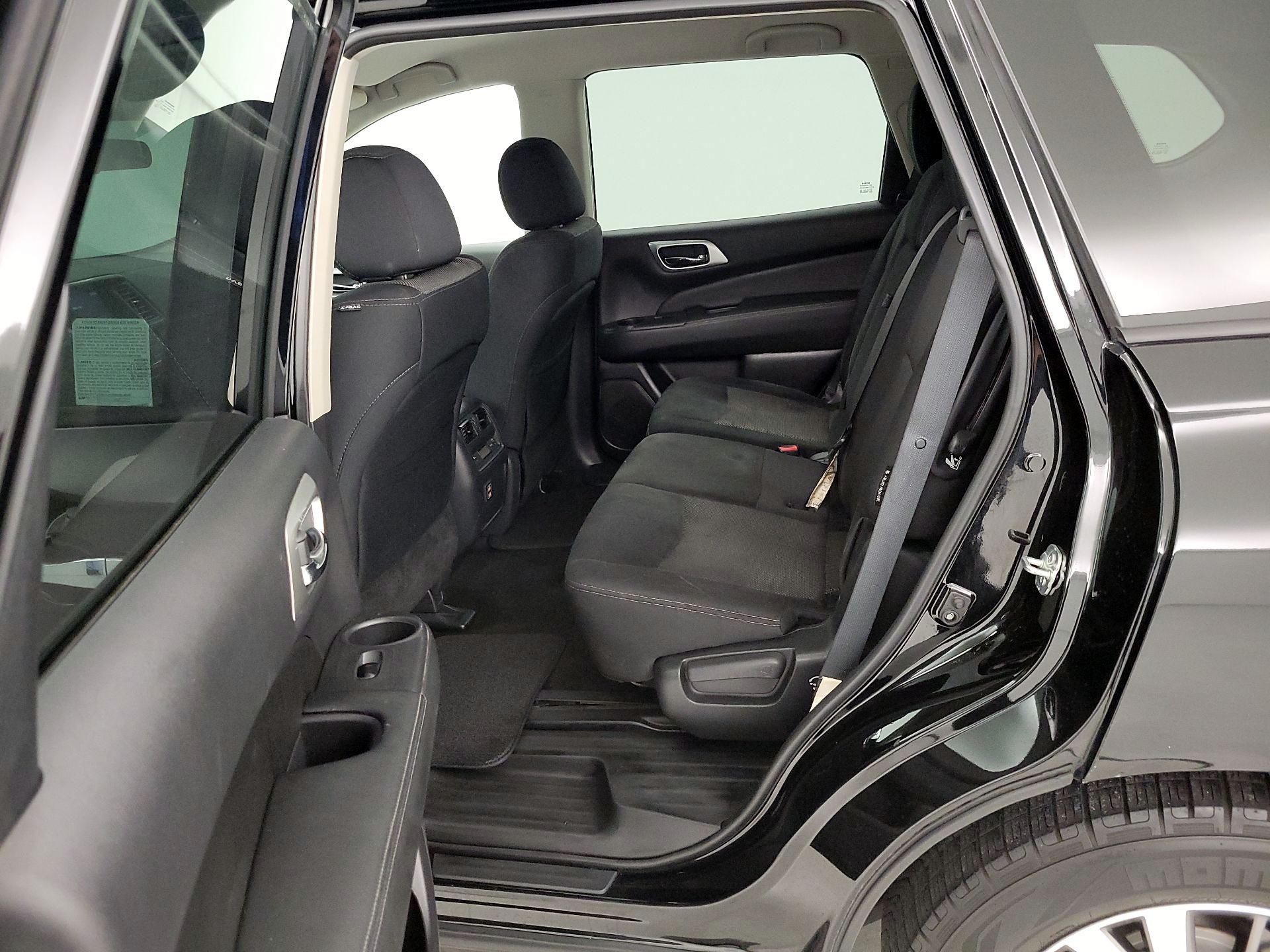 Thumbnail: 2018 Nissan Pathfinder - 19