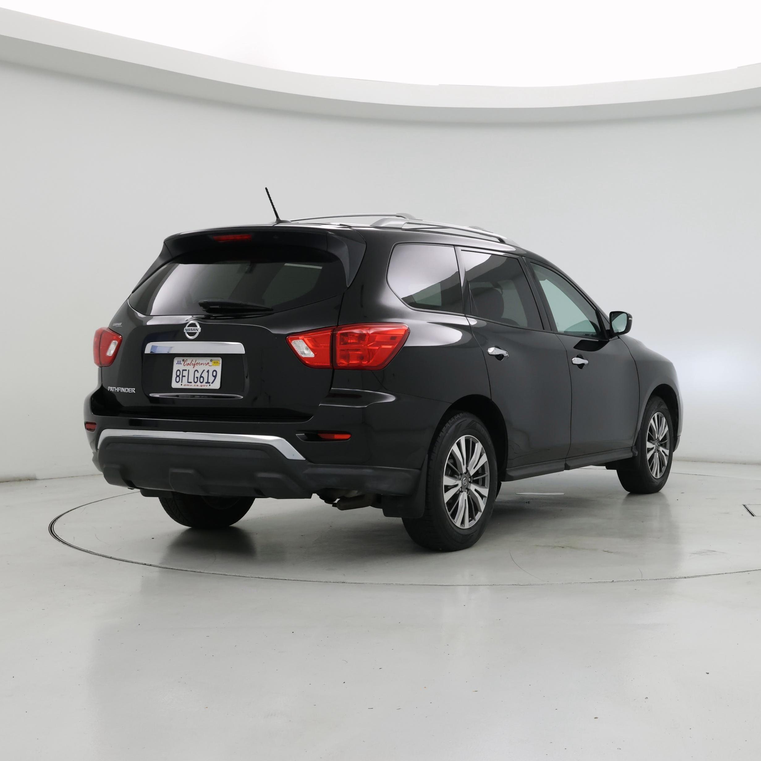 Thumbnail: 2018 Nissan Pathfinder - 8