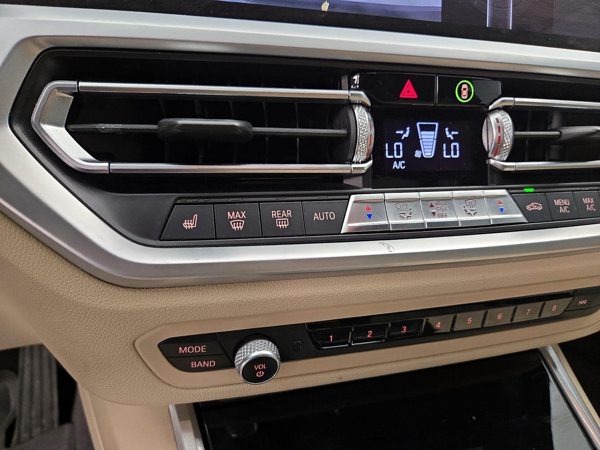 Thumbnail: 2019 BMW 3 Series - 17
