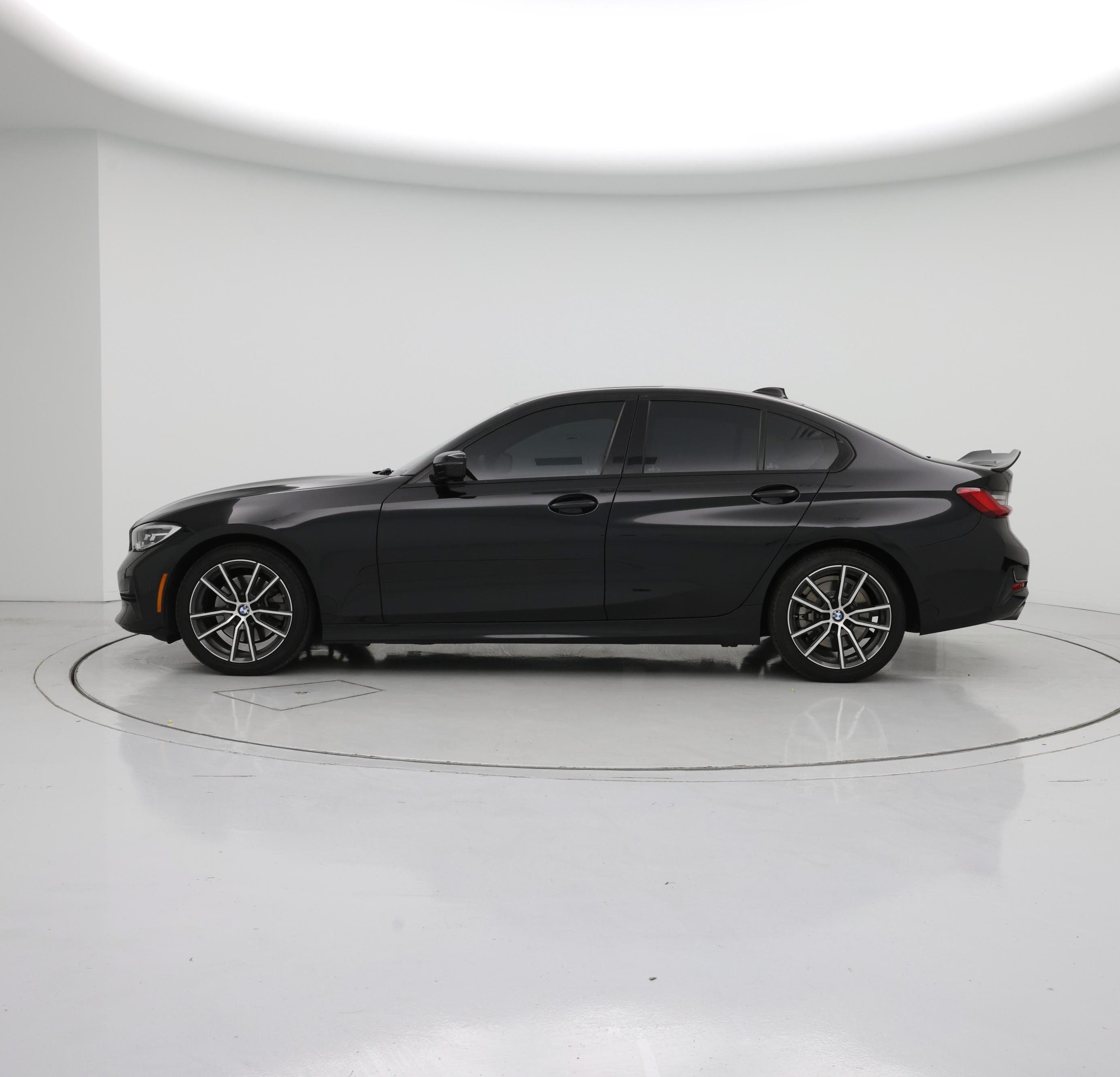 Thumbnail: 2019 BMW 3 Series - 3