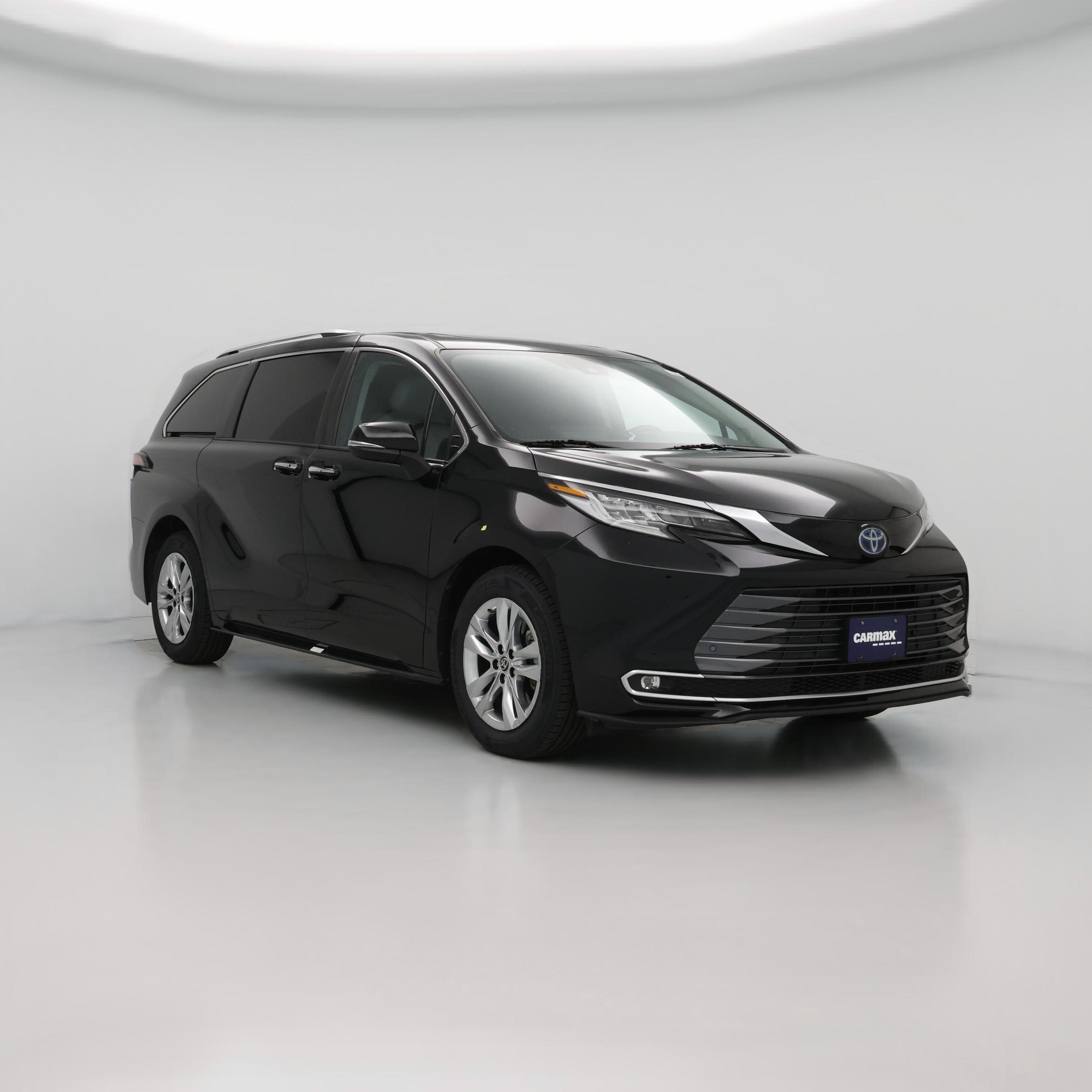 Thumbnail: 2022 Toyota Sienna - 1