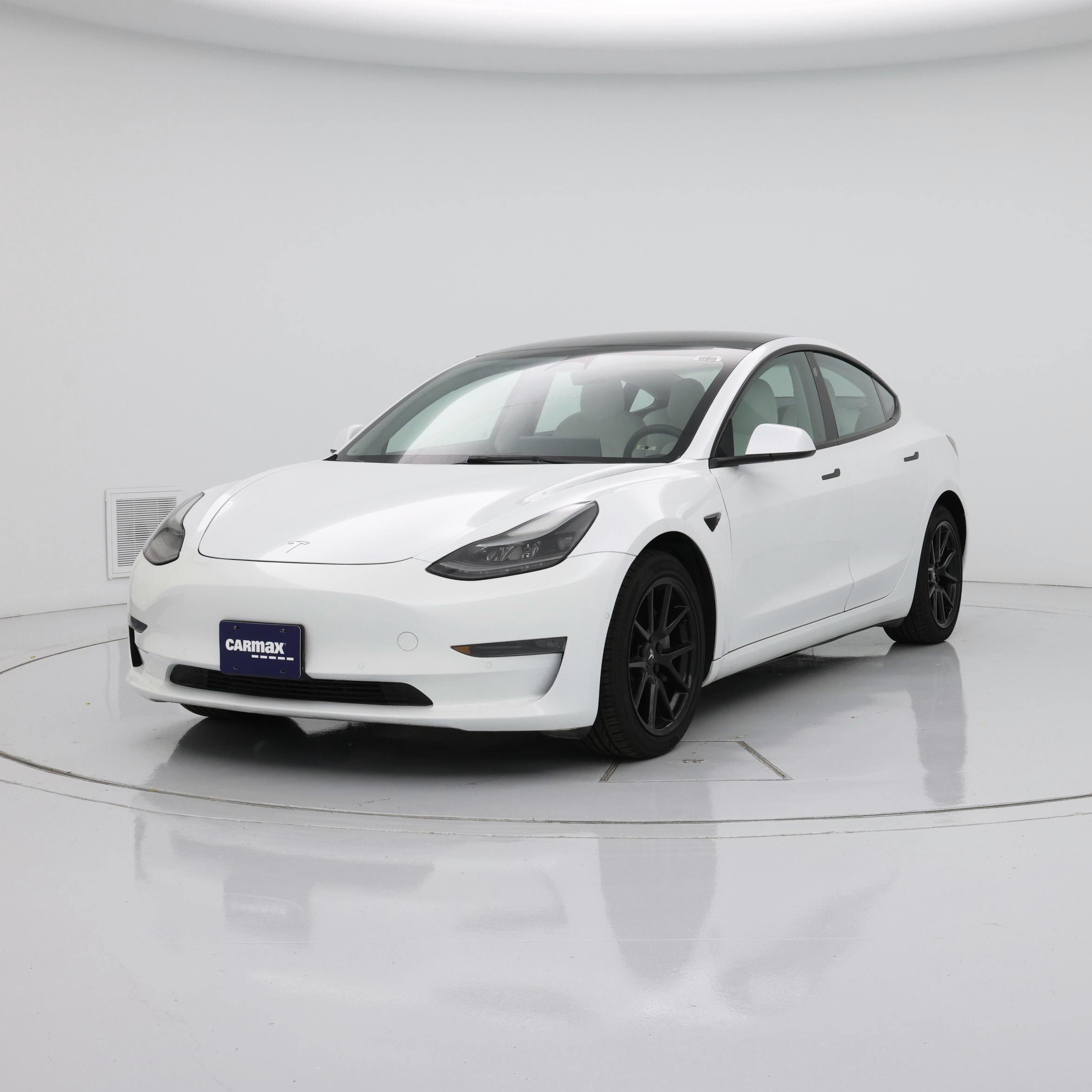 Thumbnail: 2022 Tesla Model 3 - 4