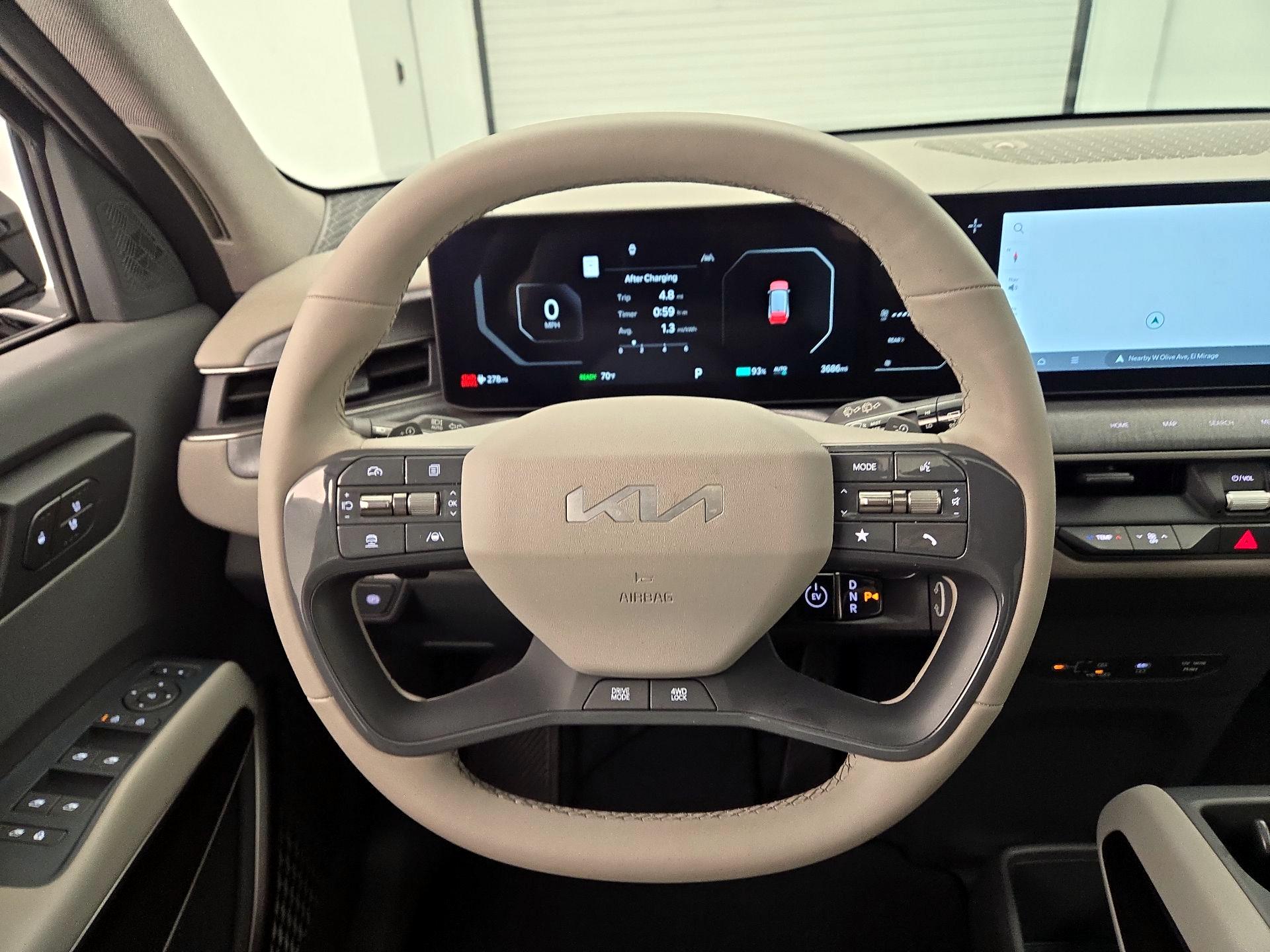 Thumbnail: 2024 Kia EV9 - 10
