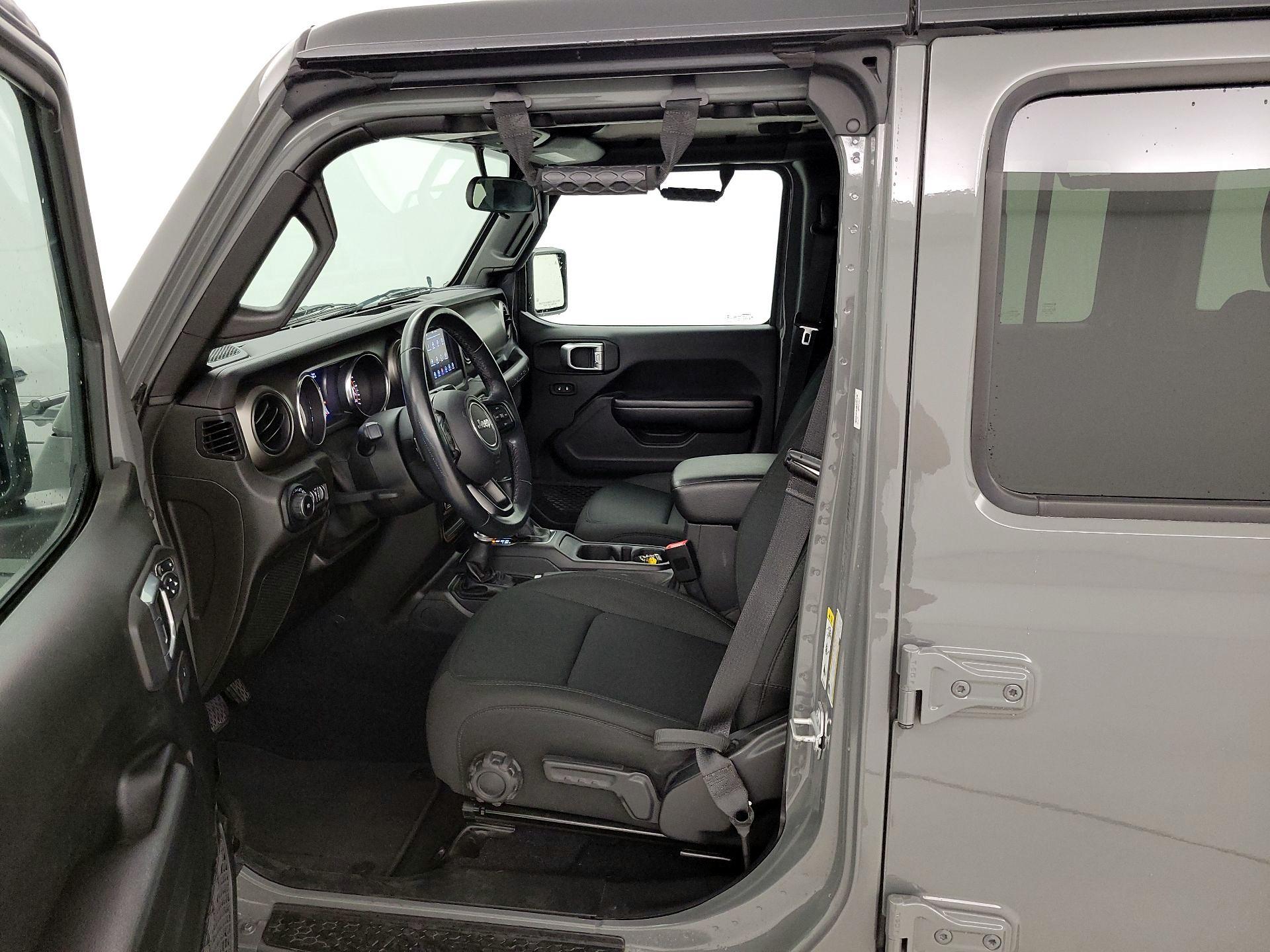 Thumbnail: 2018 Jeep Wrangler - 11