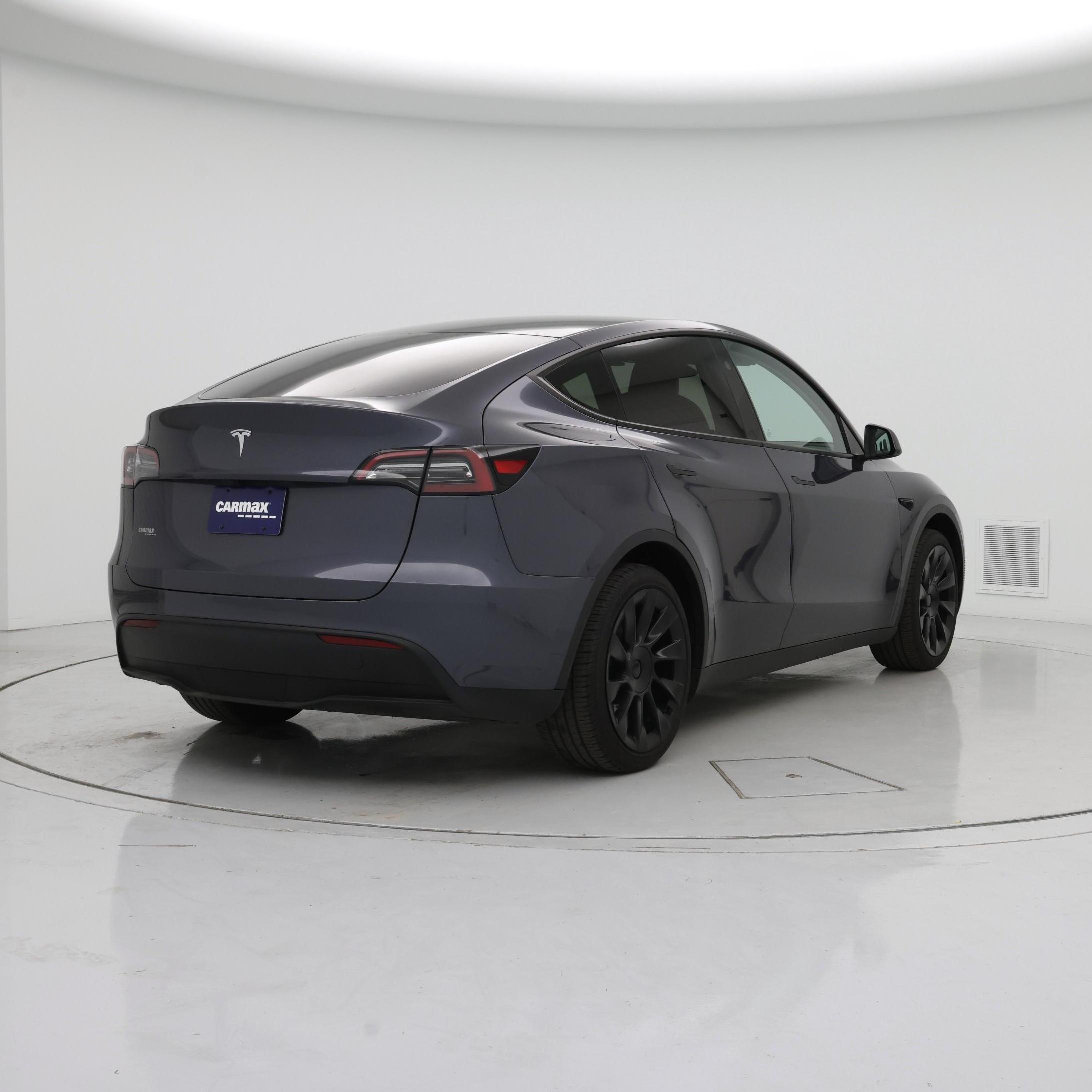 Thumbnail: 2023 Tesla Model Y - 8