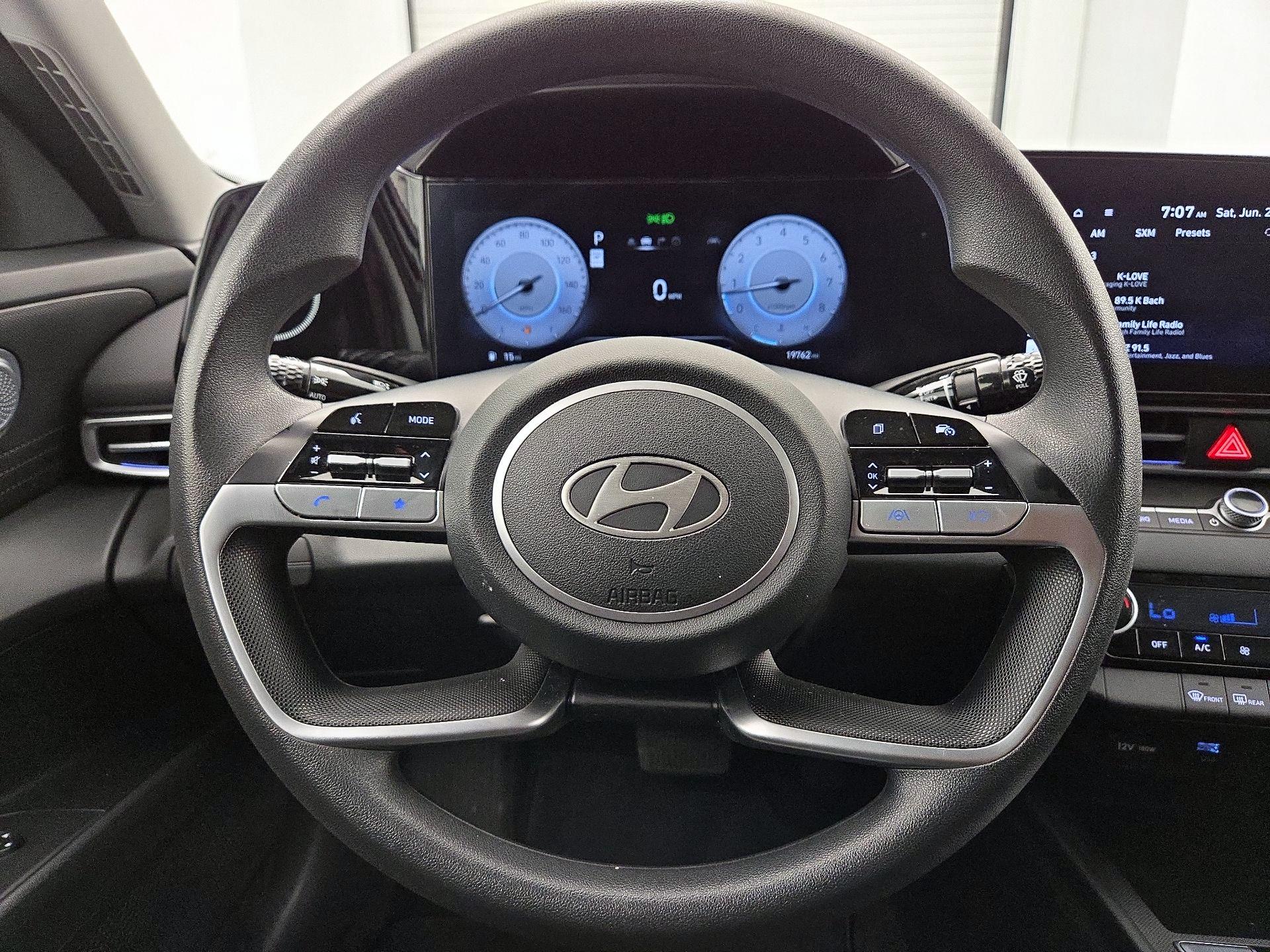 Thumbnail: 2024 Hyundai Elantra - 10
