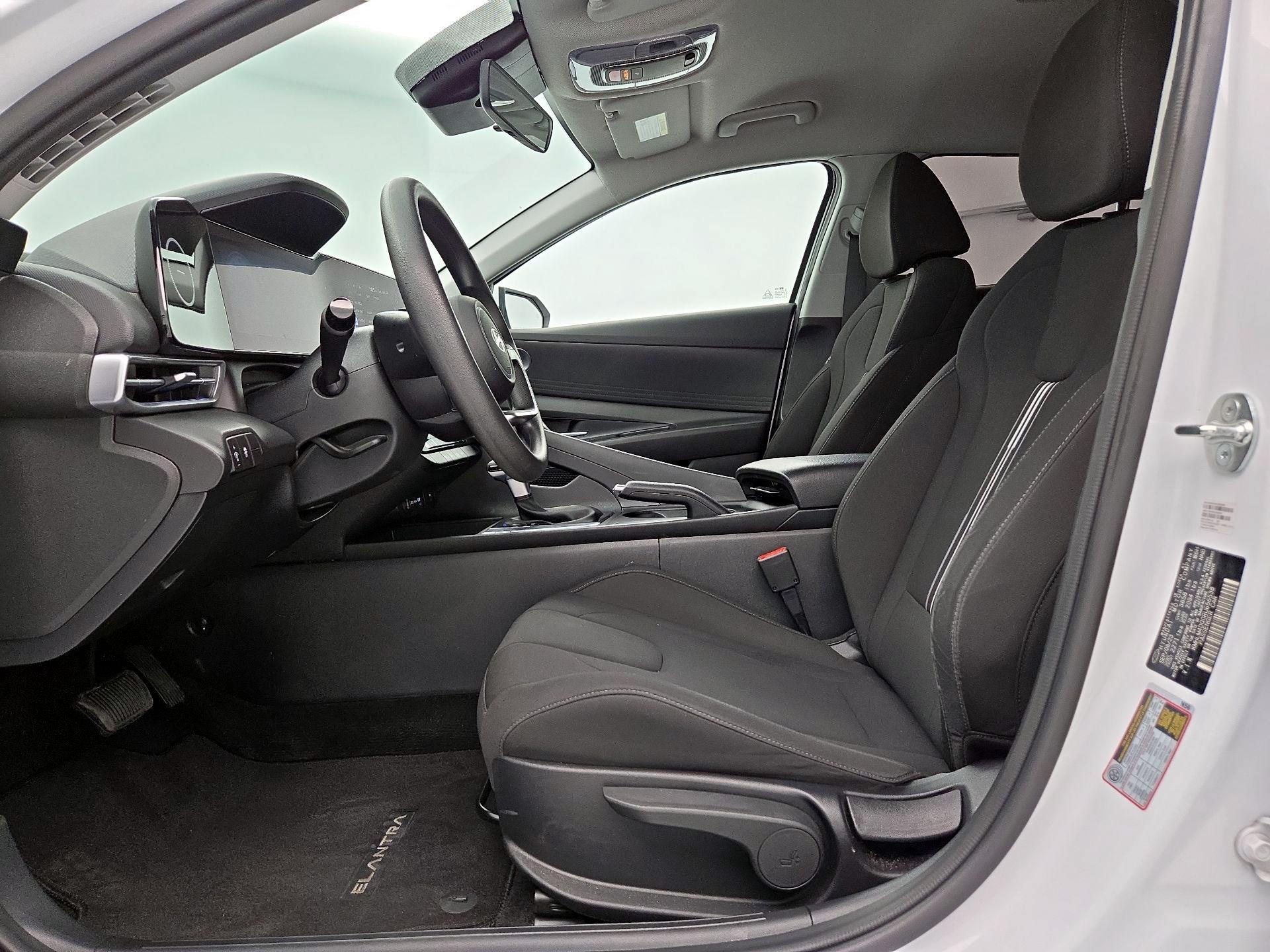 Thumbnail: 2024 Hyundai Elantra - 11
