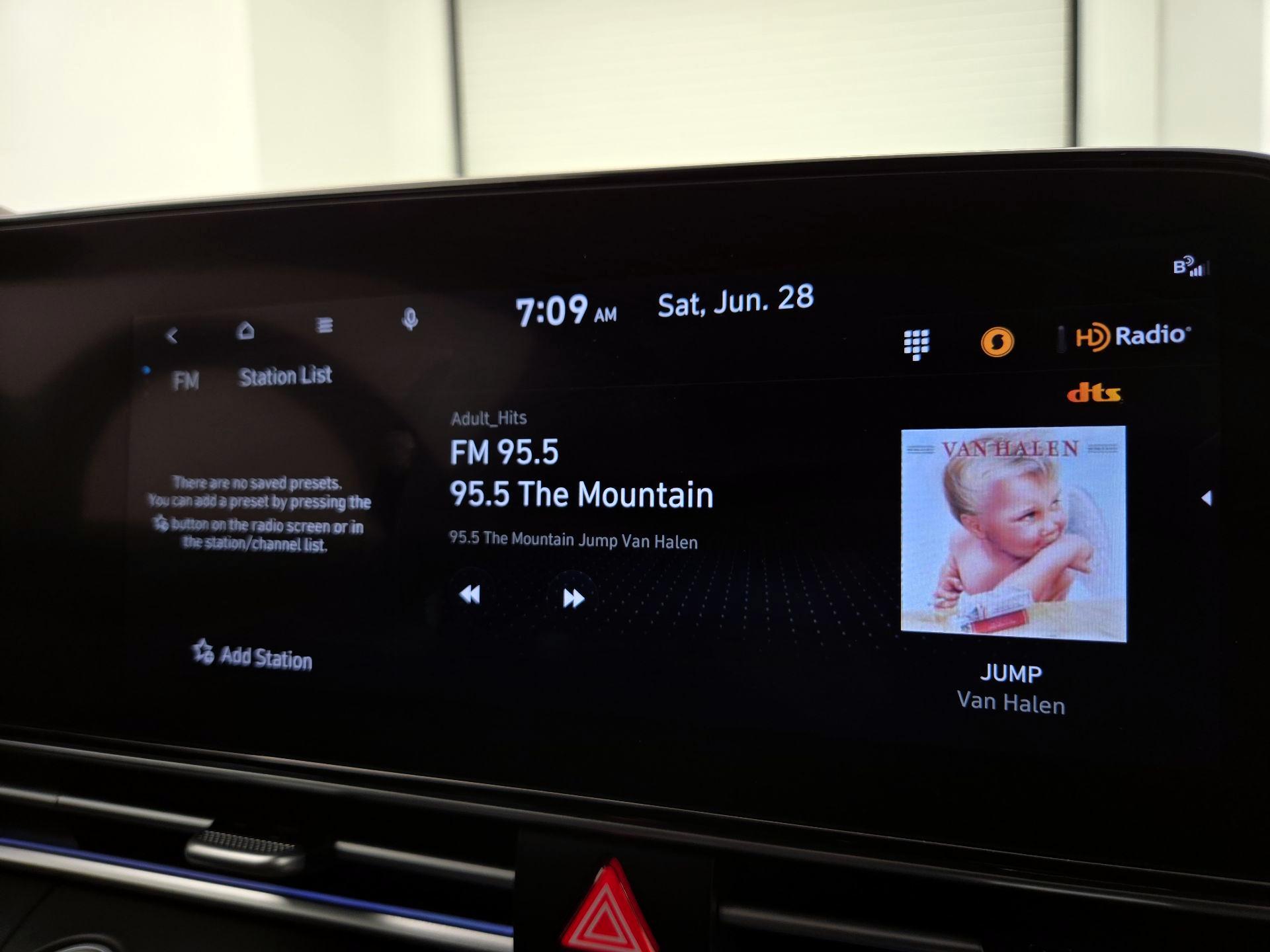 Thumbnail: 2024 Hyundai Elantra - 16