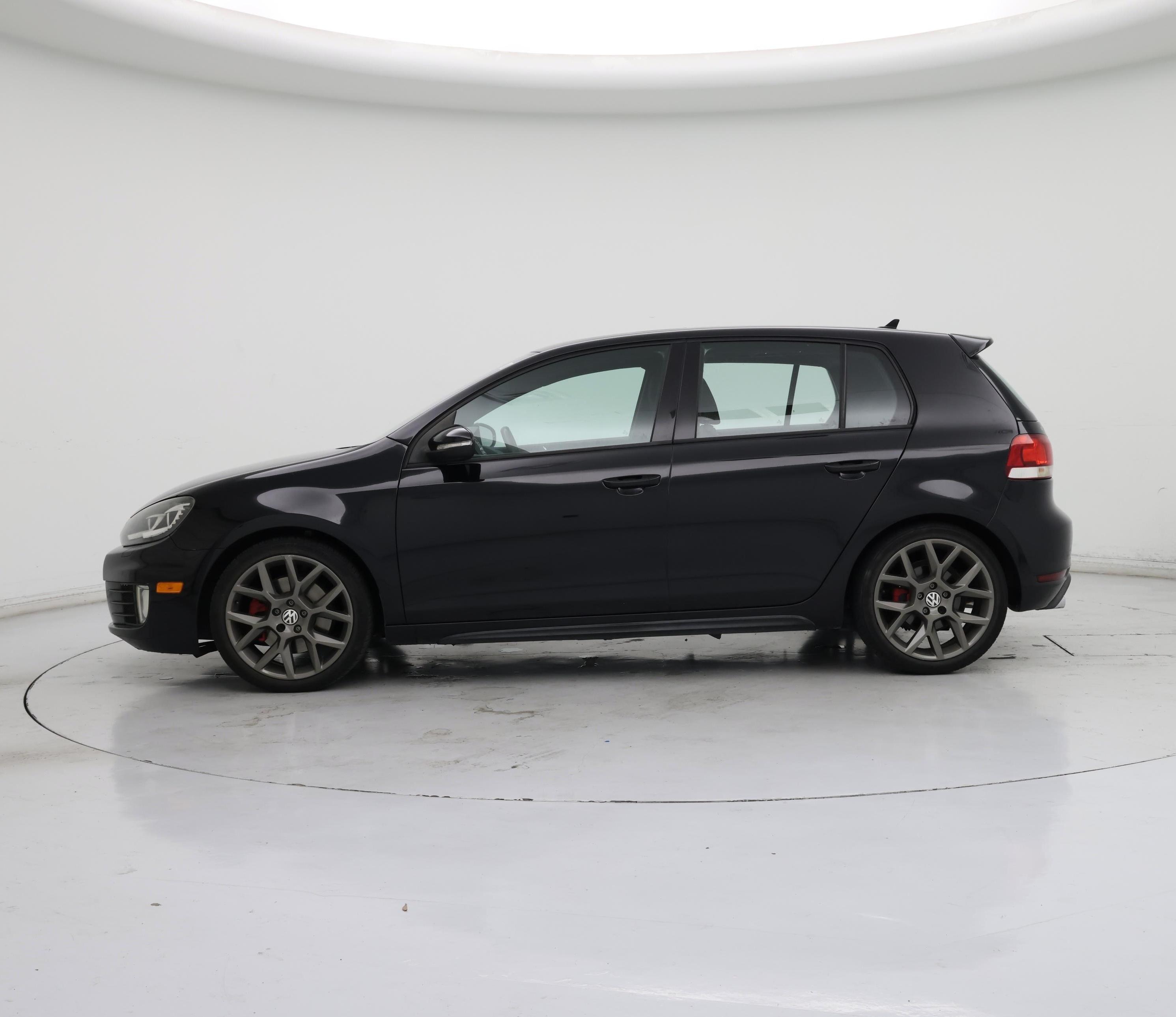 Thumbnail: 2013 Volkswagen Golf - 3