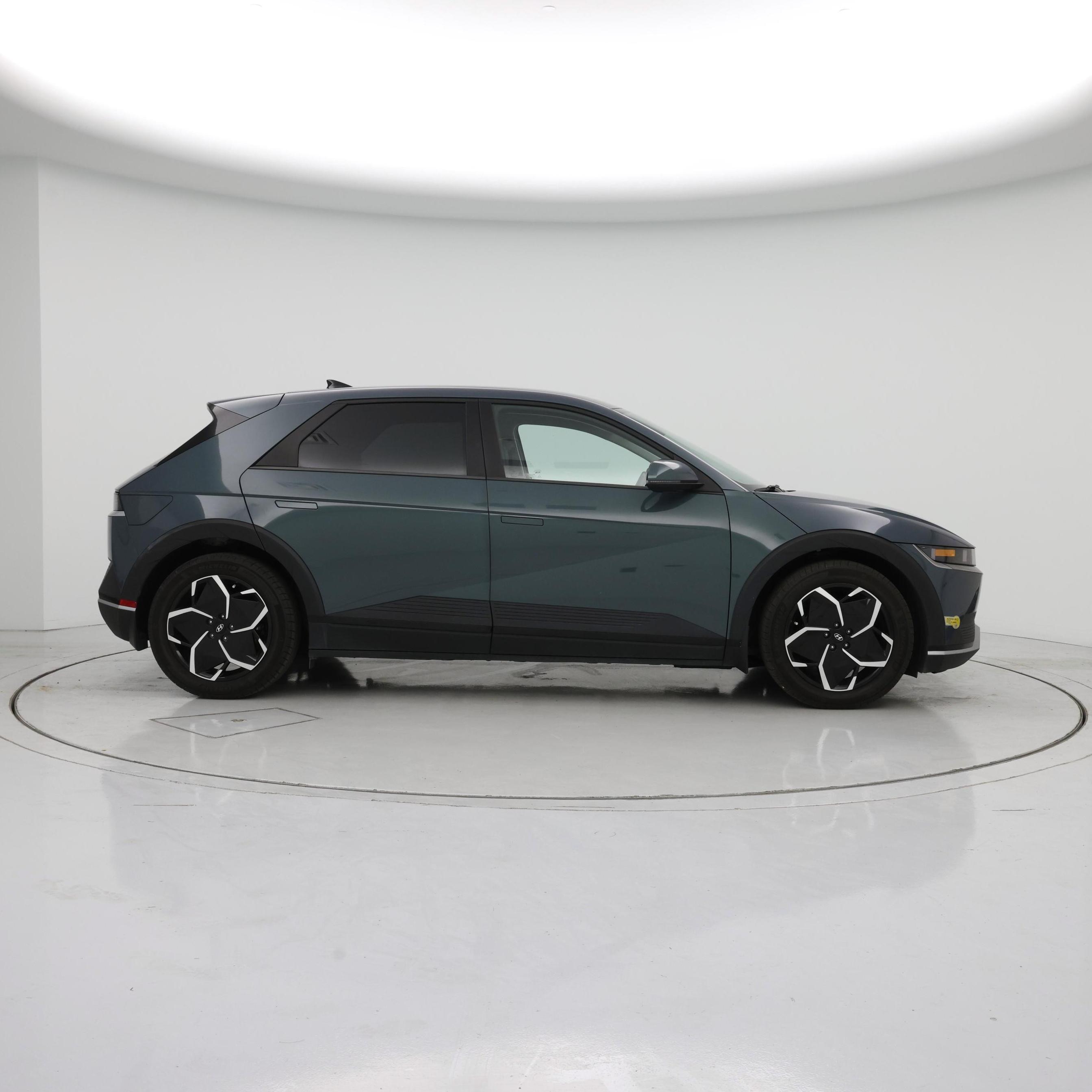 Thumbnail: 2022 Hyundai Ioniq 5 - 7