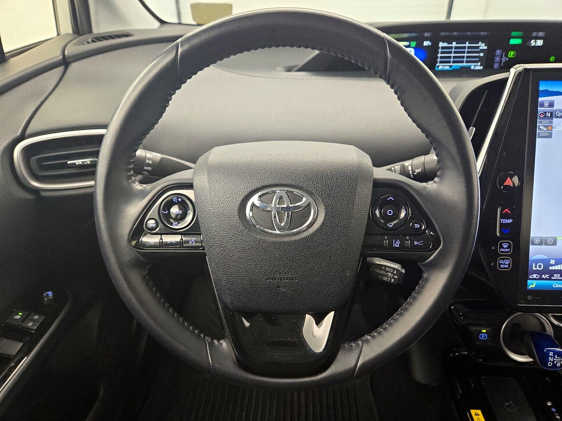 Thumbnail: 2022 Toyota Prius Prime - 10