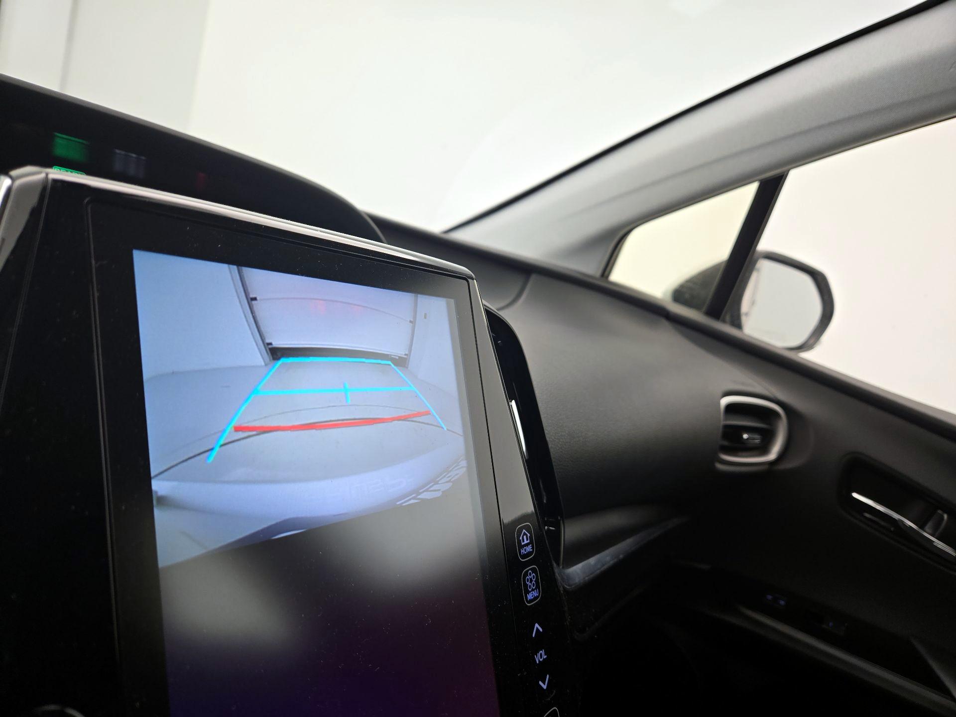 Thumbnail: 2022 Toyota Prius Prime - 15