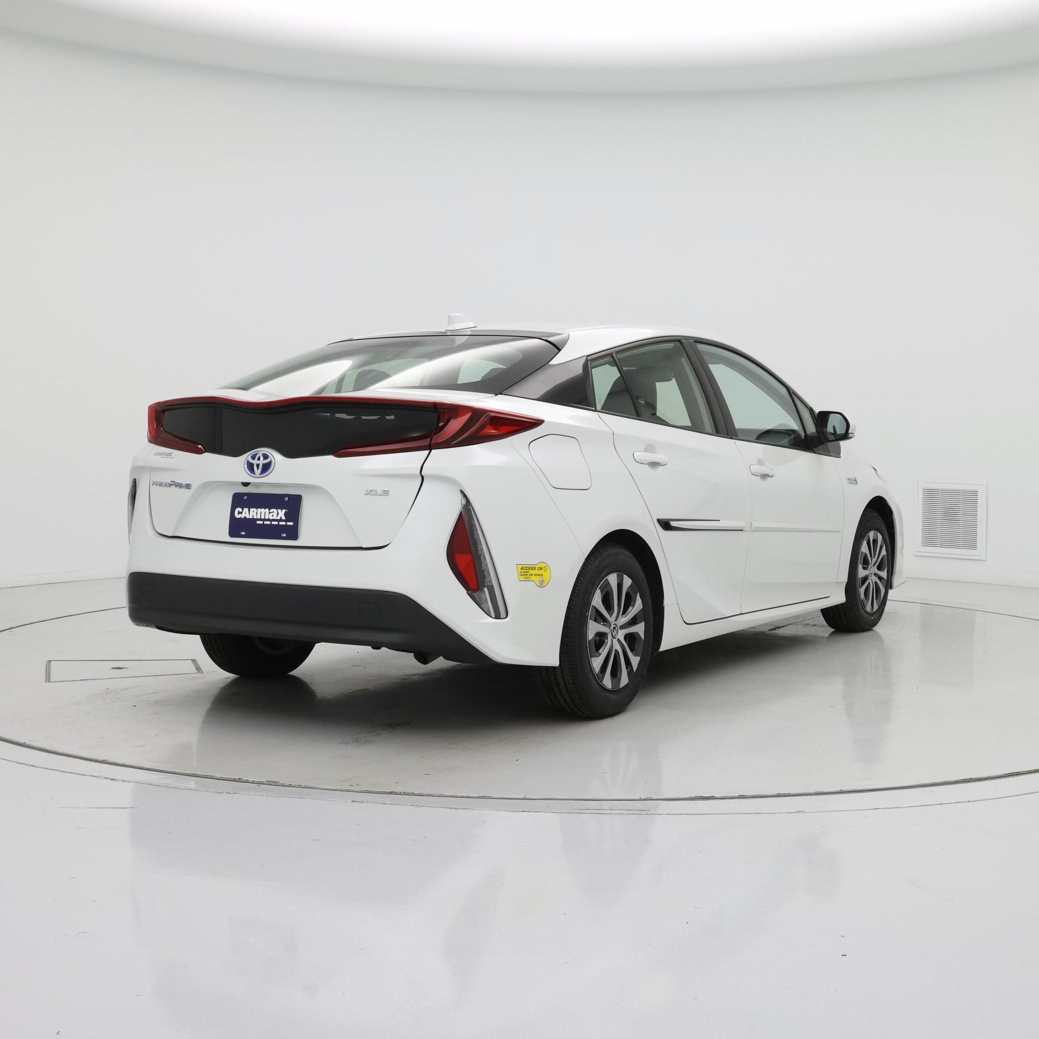 Thumbnail: 2022 Toyota Prius Prime - 8