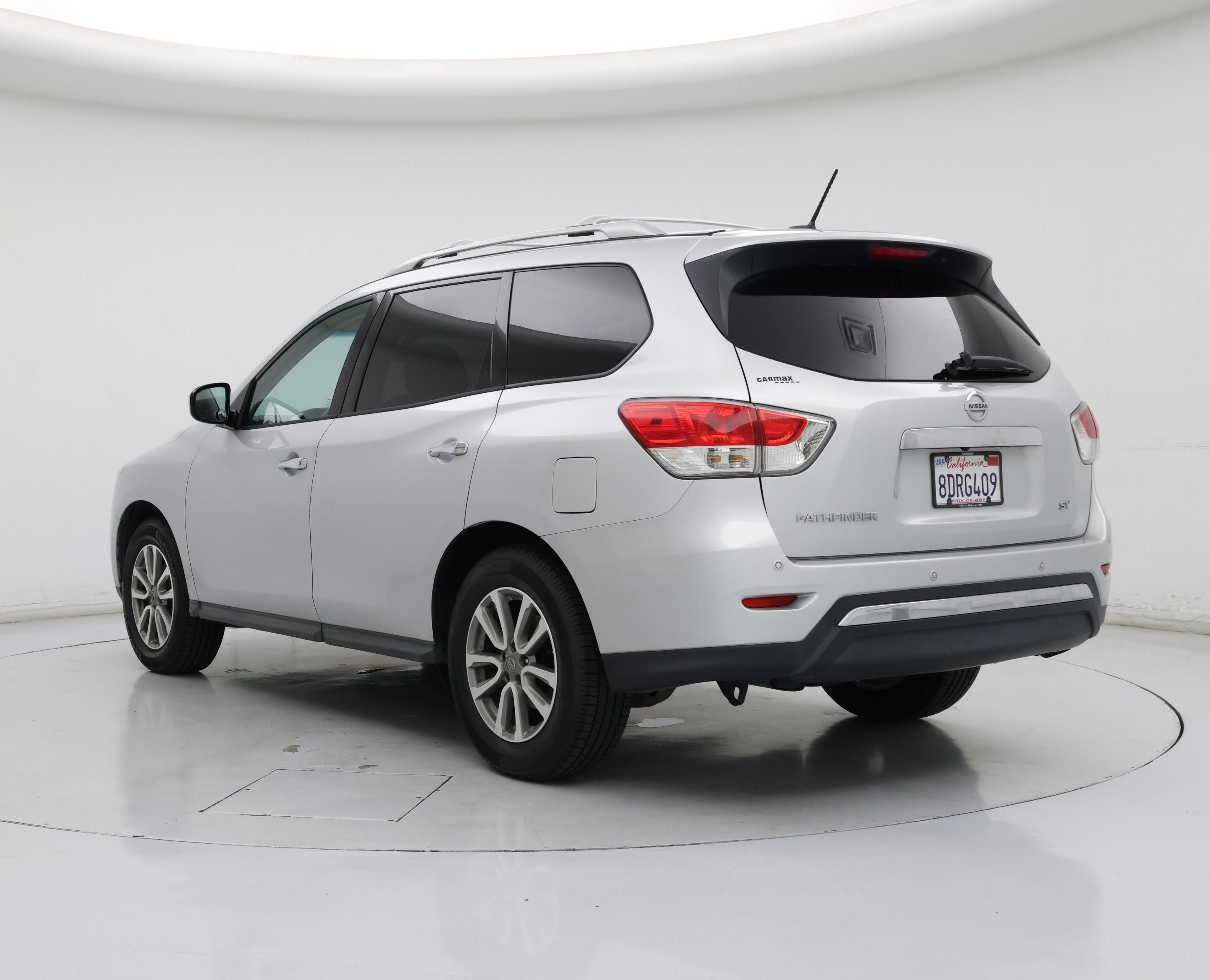 Thumbnail: 2016 Nissan Pathfinder - 2