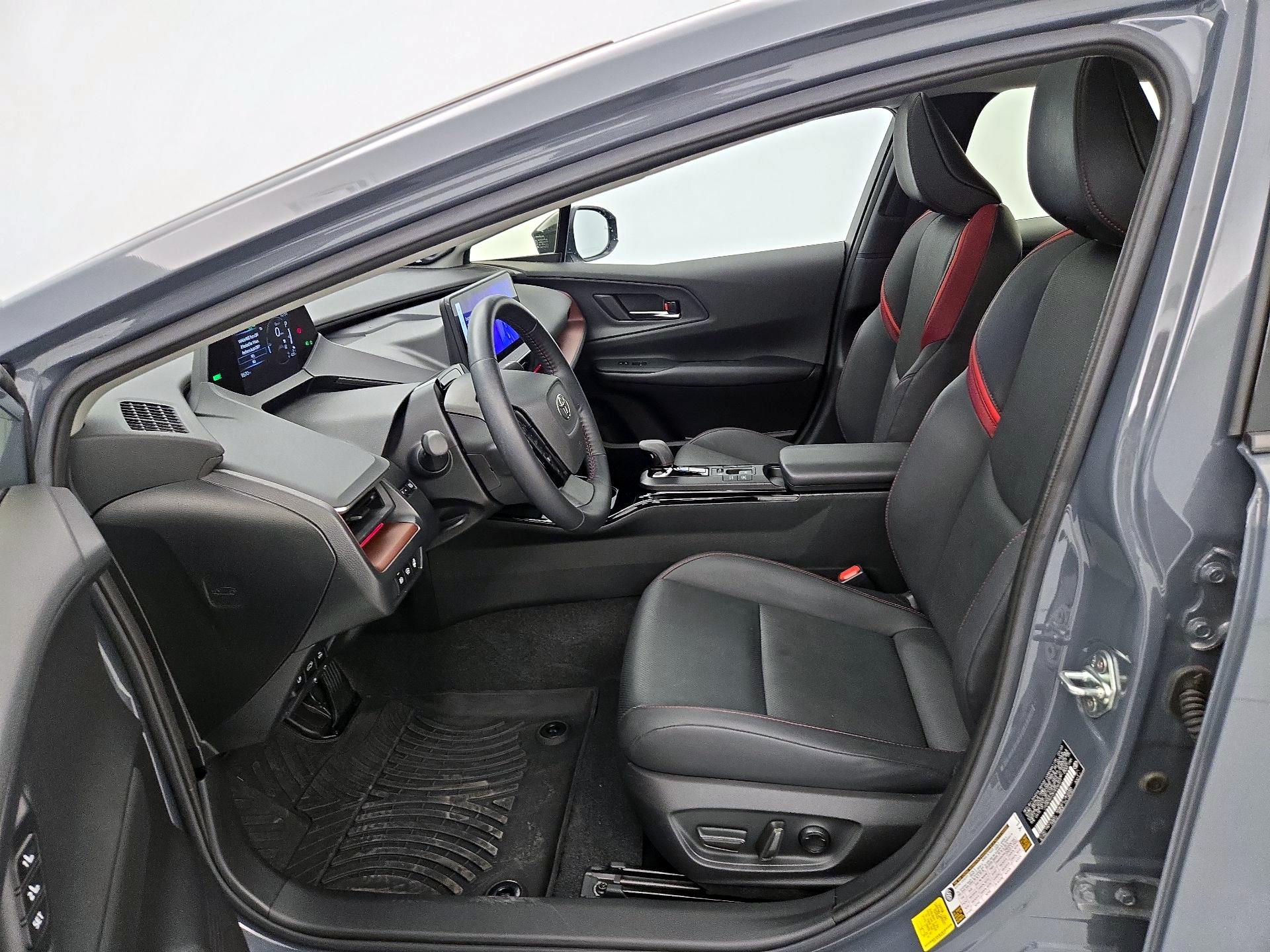 Thumbnail: 2023 Toyota Prius Prime - 11