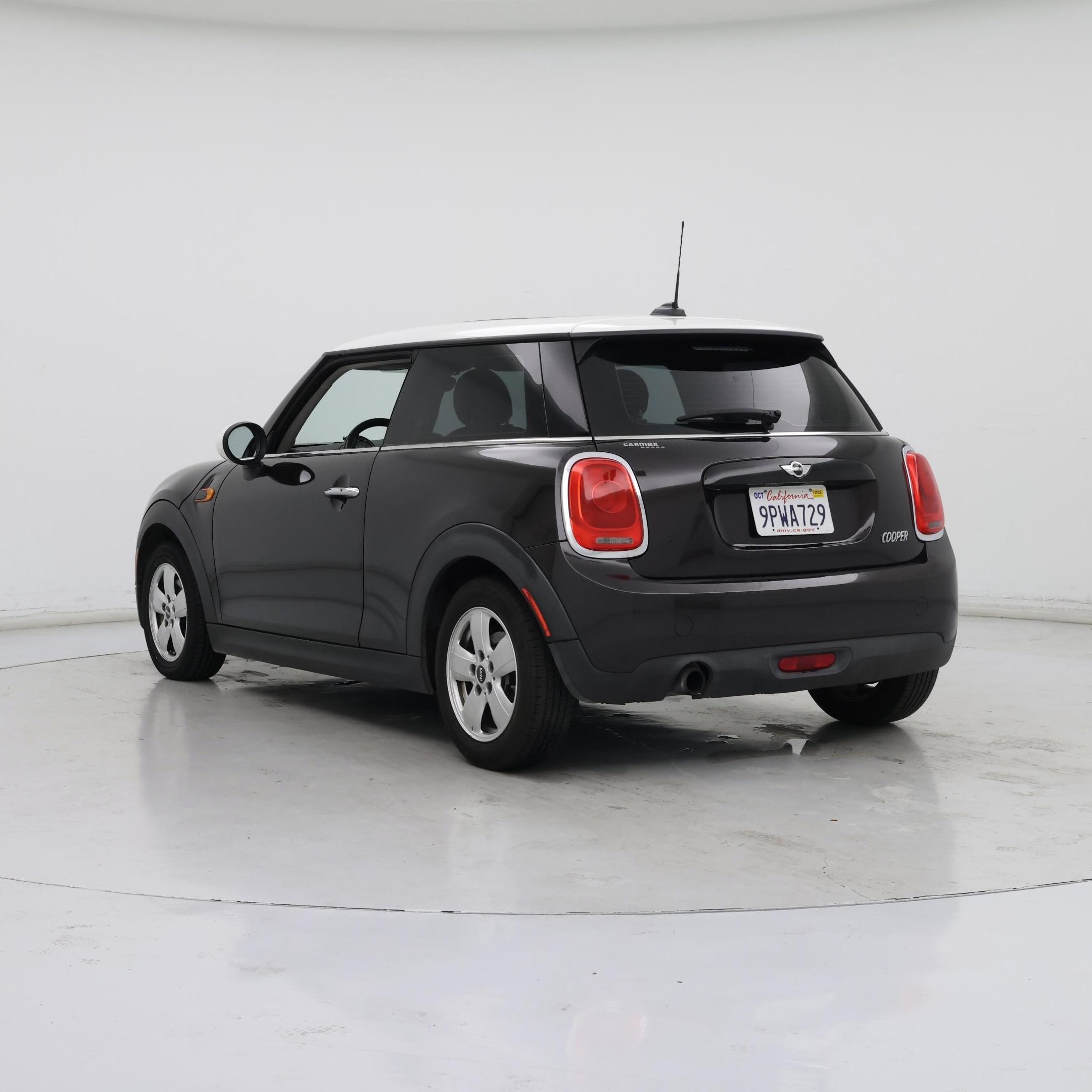 Thumbnail: 2016 MINI Cooper Hardtop - 2
