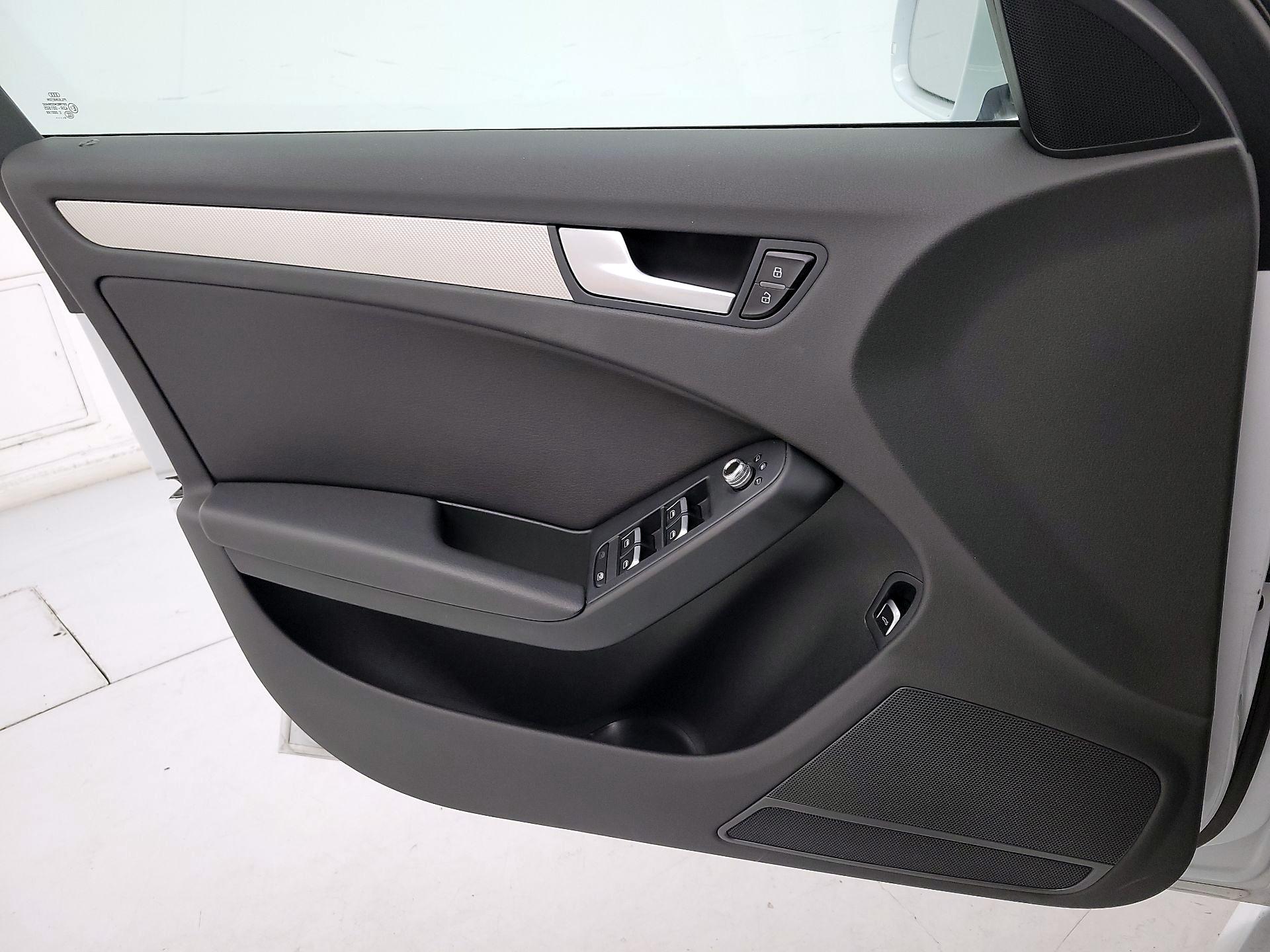 Thumbnail: 2015 Audi A4 - 12