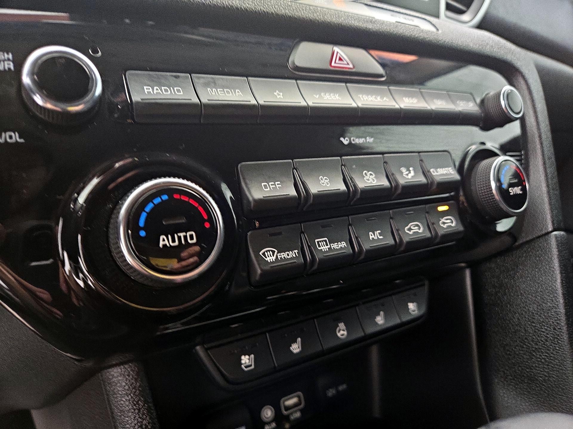 Thumbnail: 2019 Kia Sportage - 17