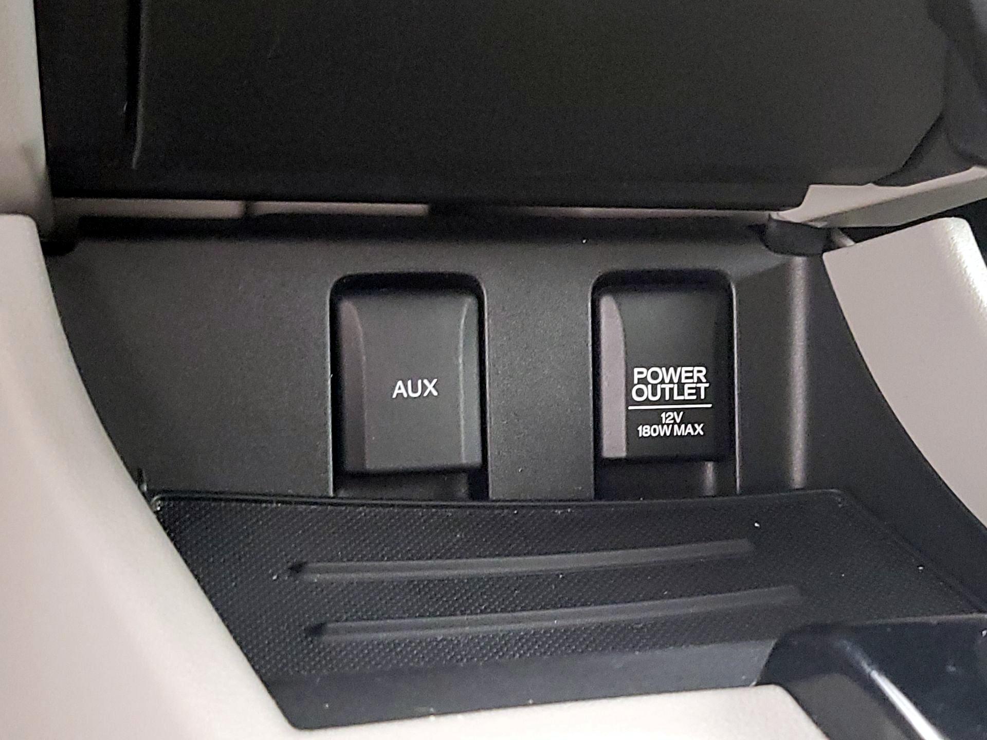 Thumbnail: 2014 Honda Civic - 18