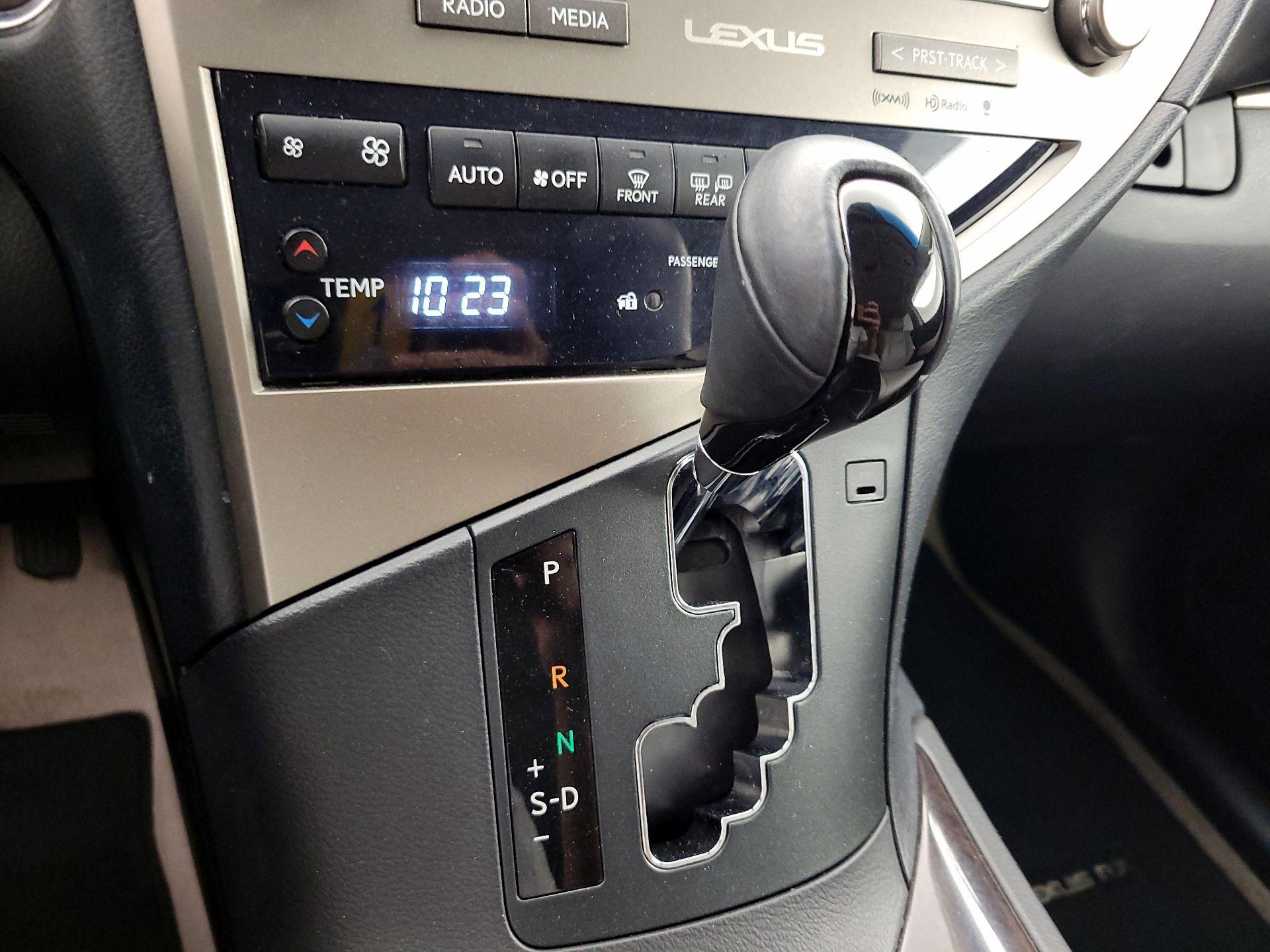 Thumbnail: 2015 Lexus RX - 18