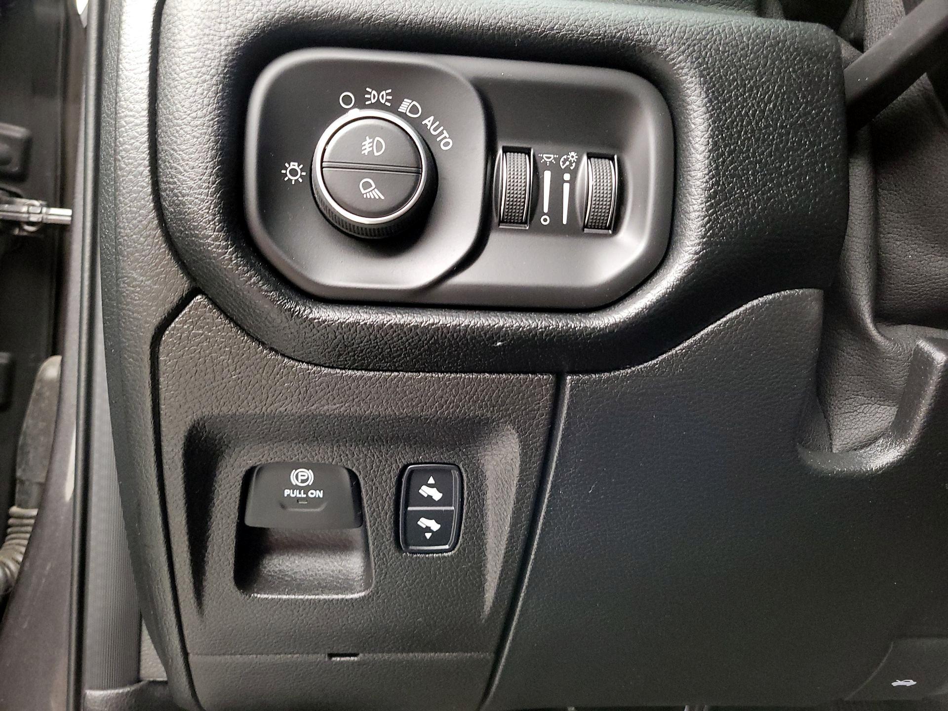Thumbnail: 2021 RAM 1500 - 13