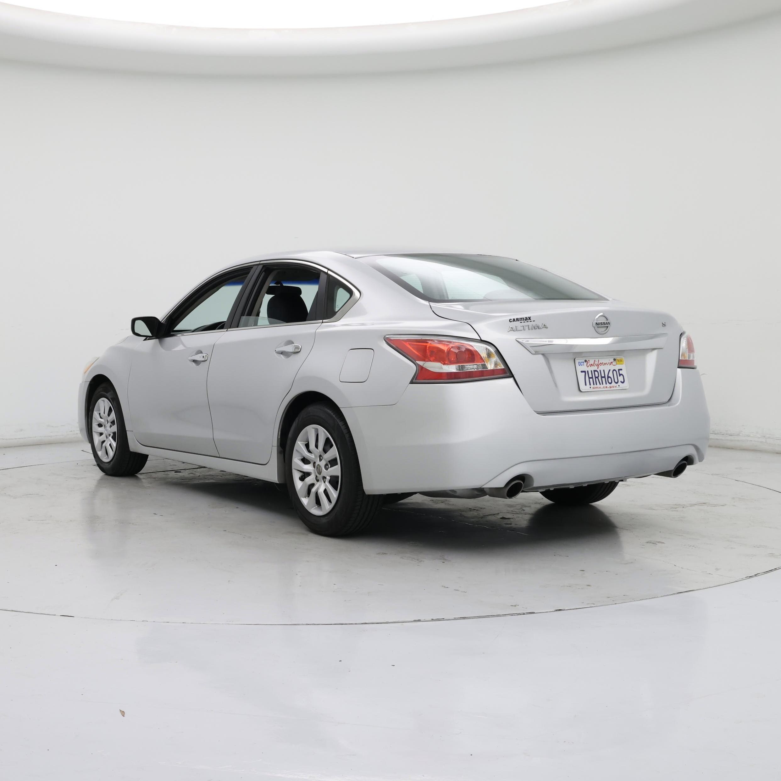 Thumbnail: 2015 Nissan Altima - 2