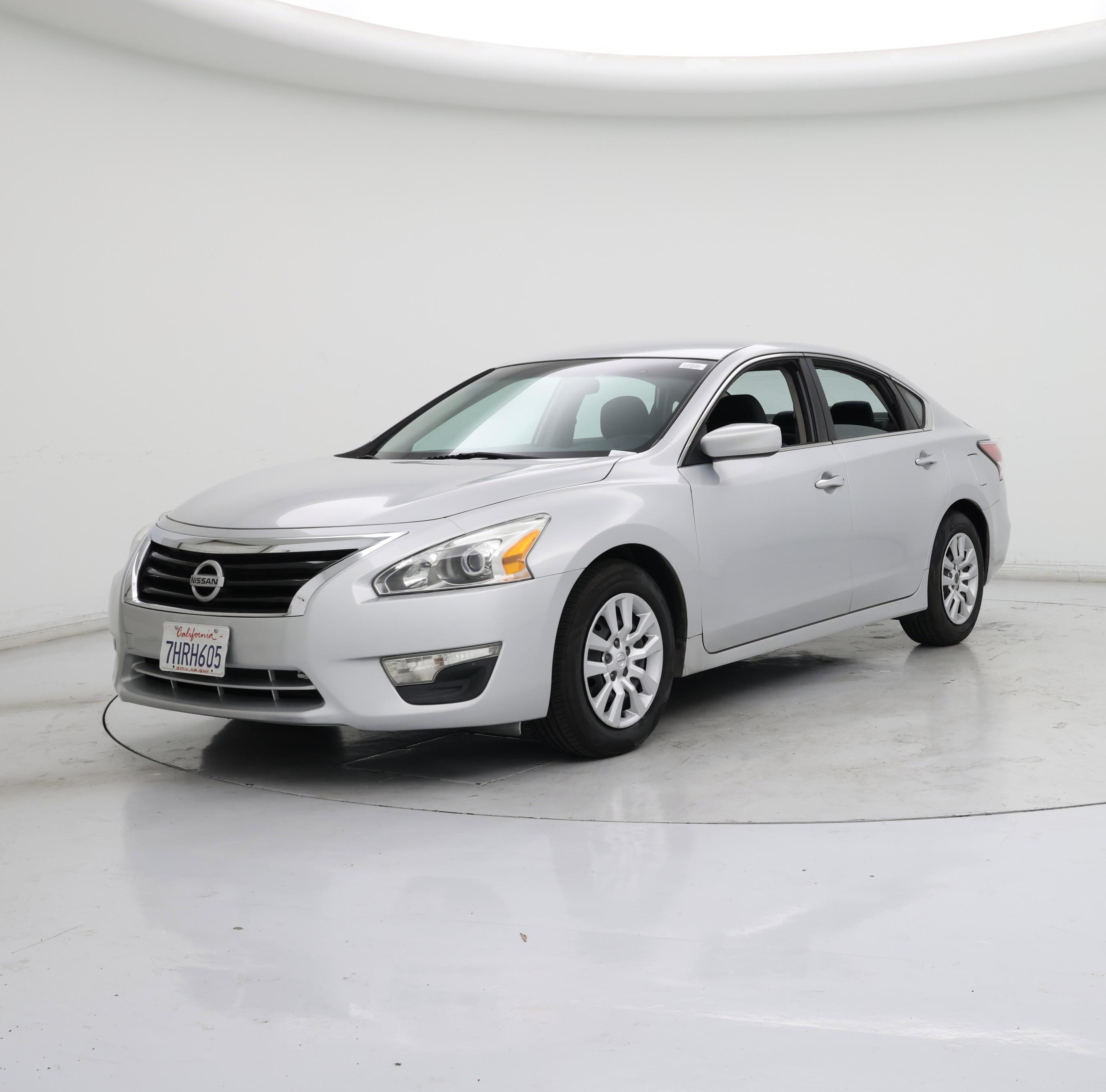 Thumbnail: 2015 Nissan Altima - 4