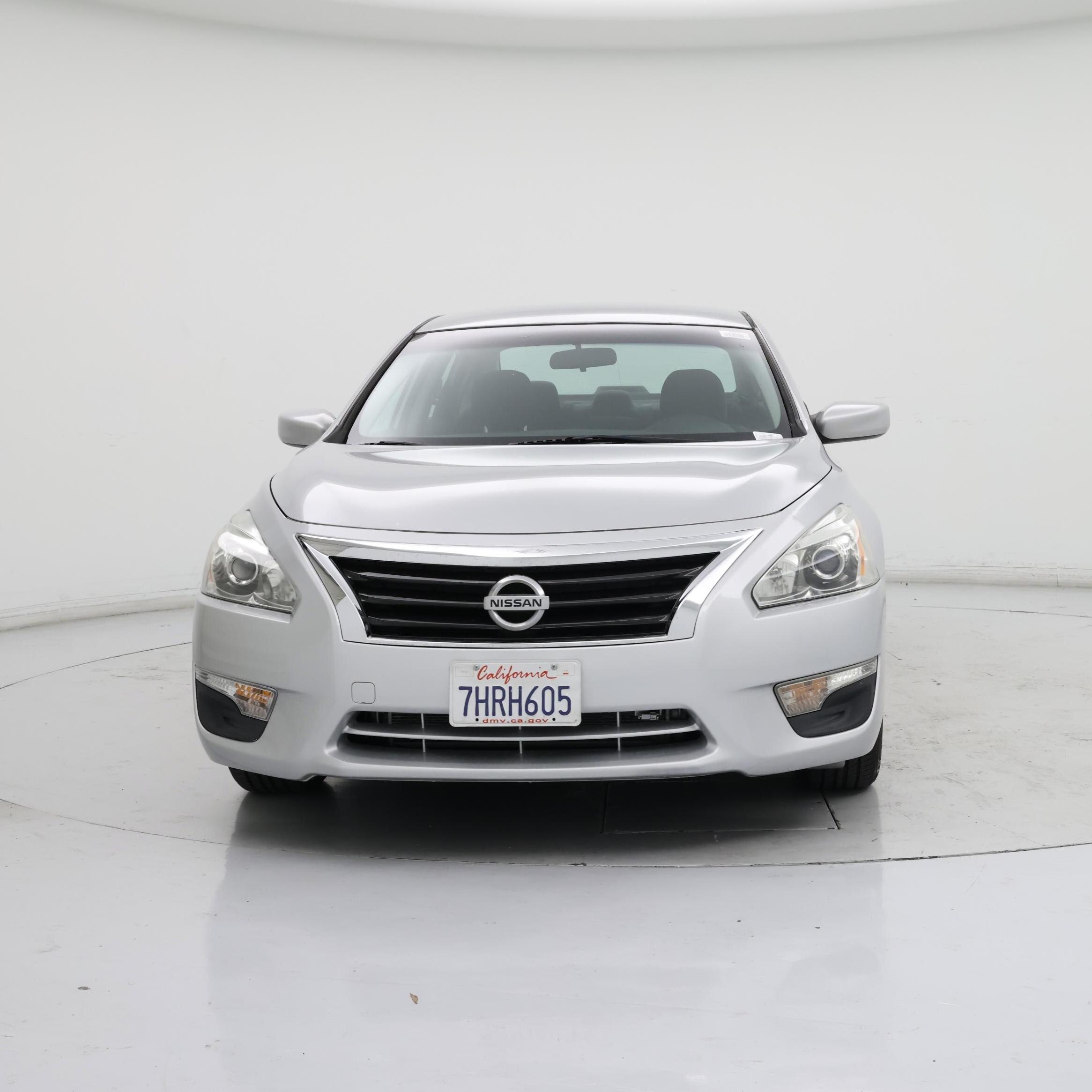 Thumbnail: 2015 Nissan Altima - 5
