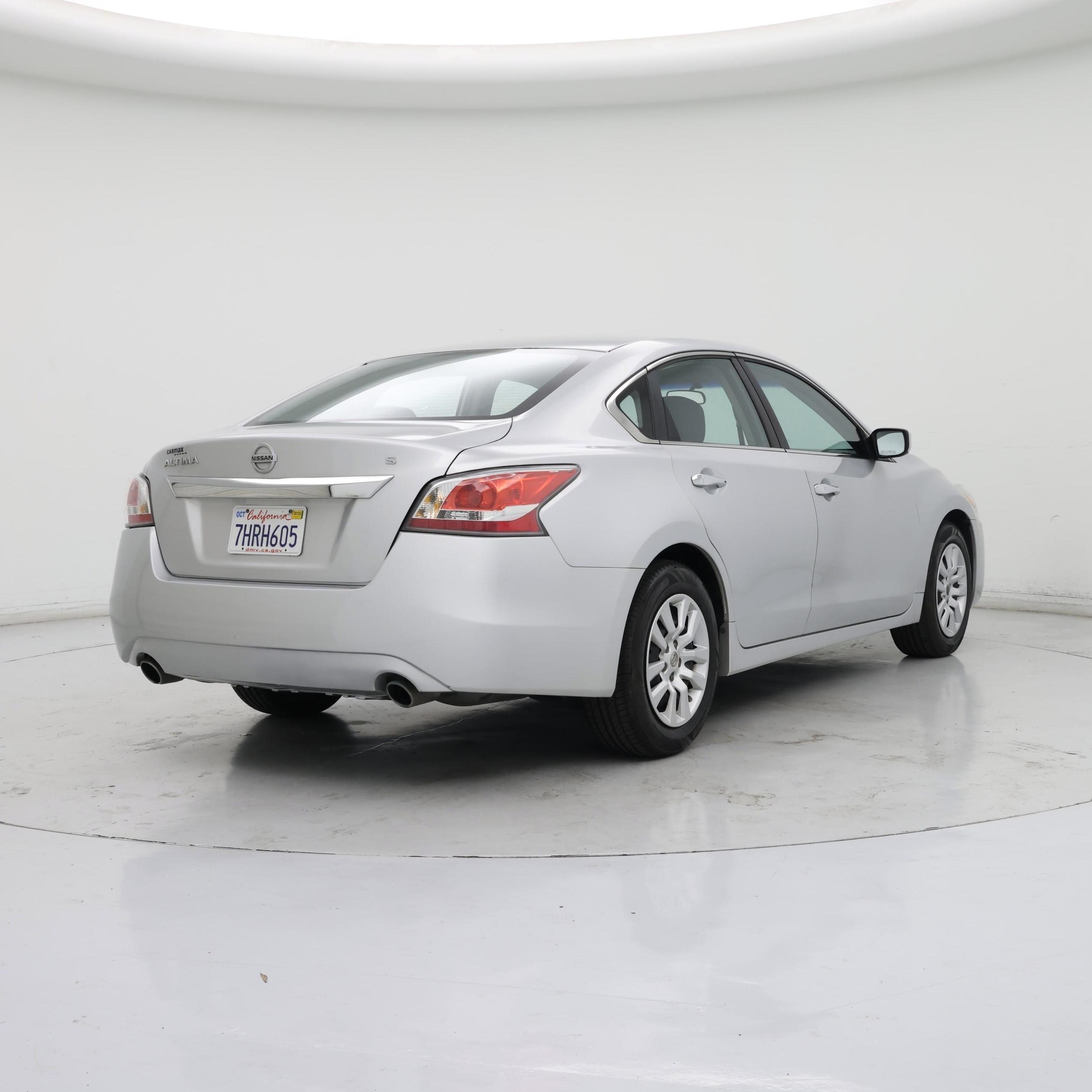 Thumbnail: 2015 Nissan Altima - 8