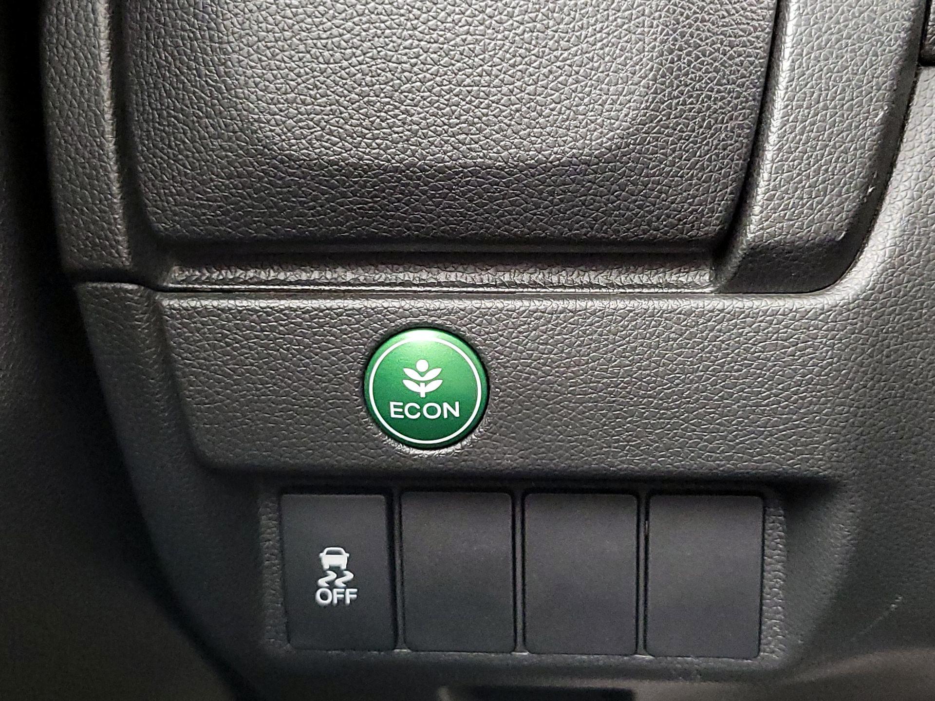 Thumbnail: 2015 Honda Fit - 13