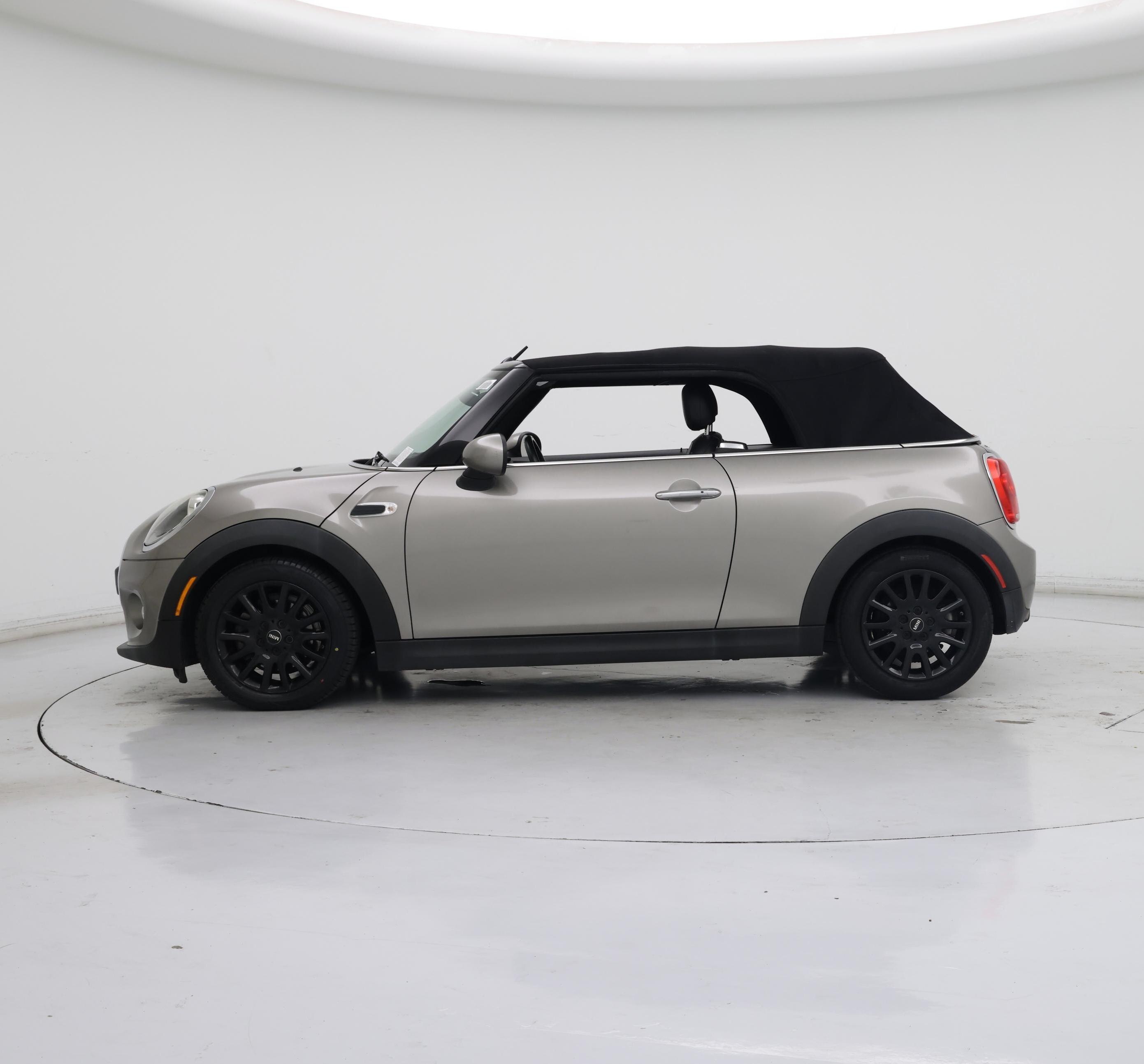 Thumbnail: 2017 MINI Cooper - 3