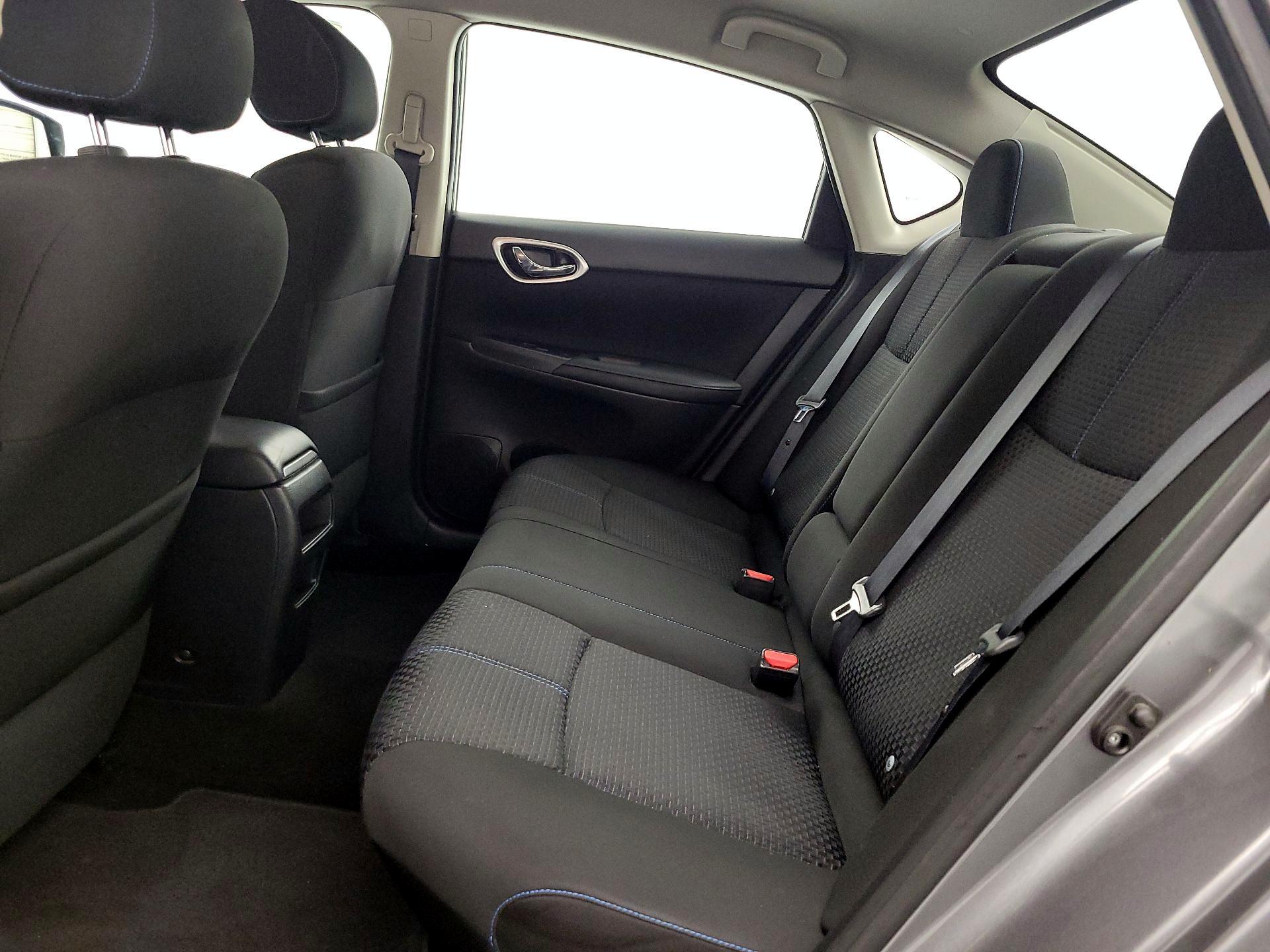 Thumbnail: 2016 Nissan Sentra - 19