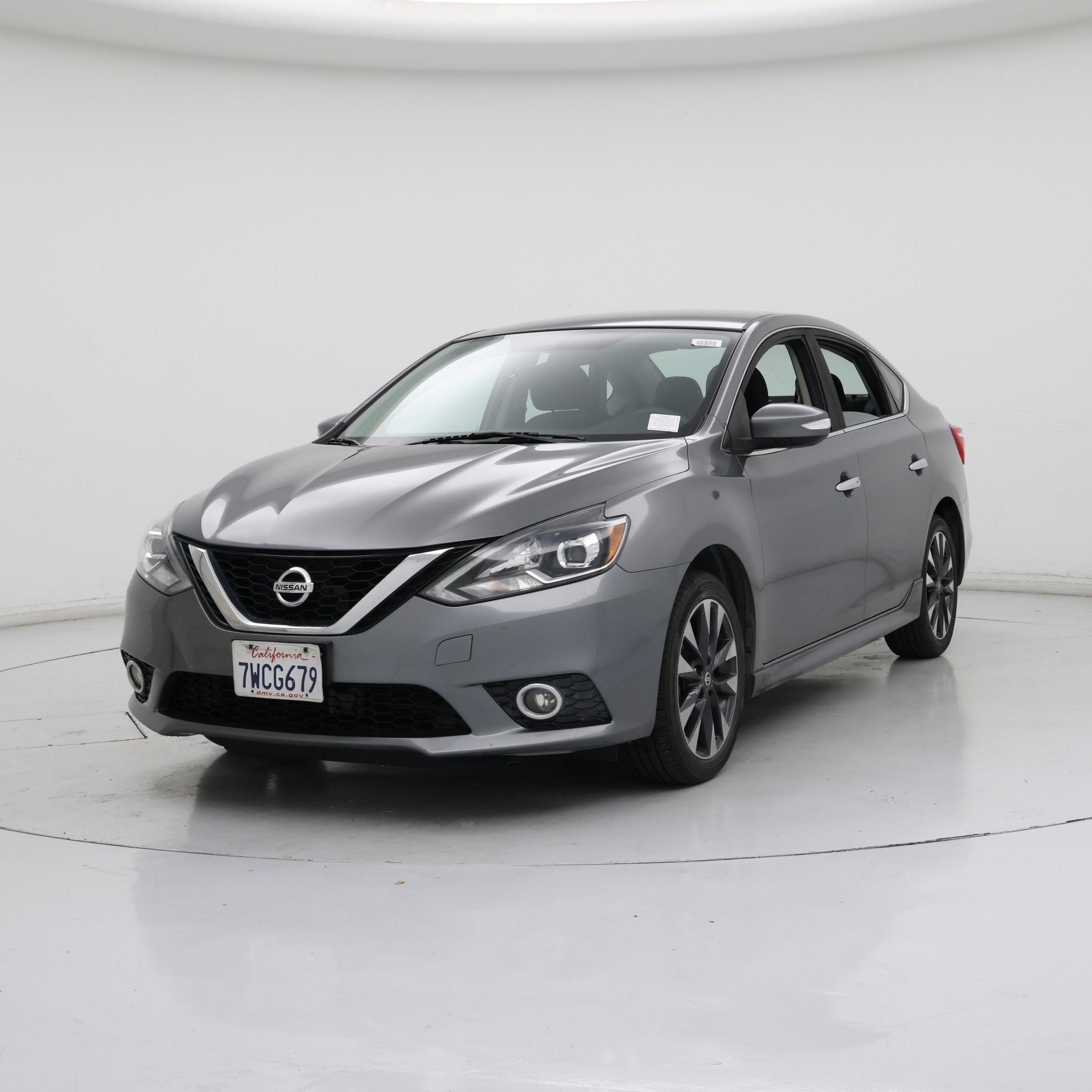 Thumbnail: 2016 Nissan Sentra - 4