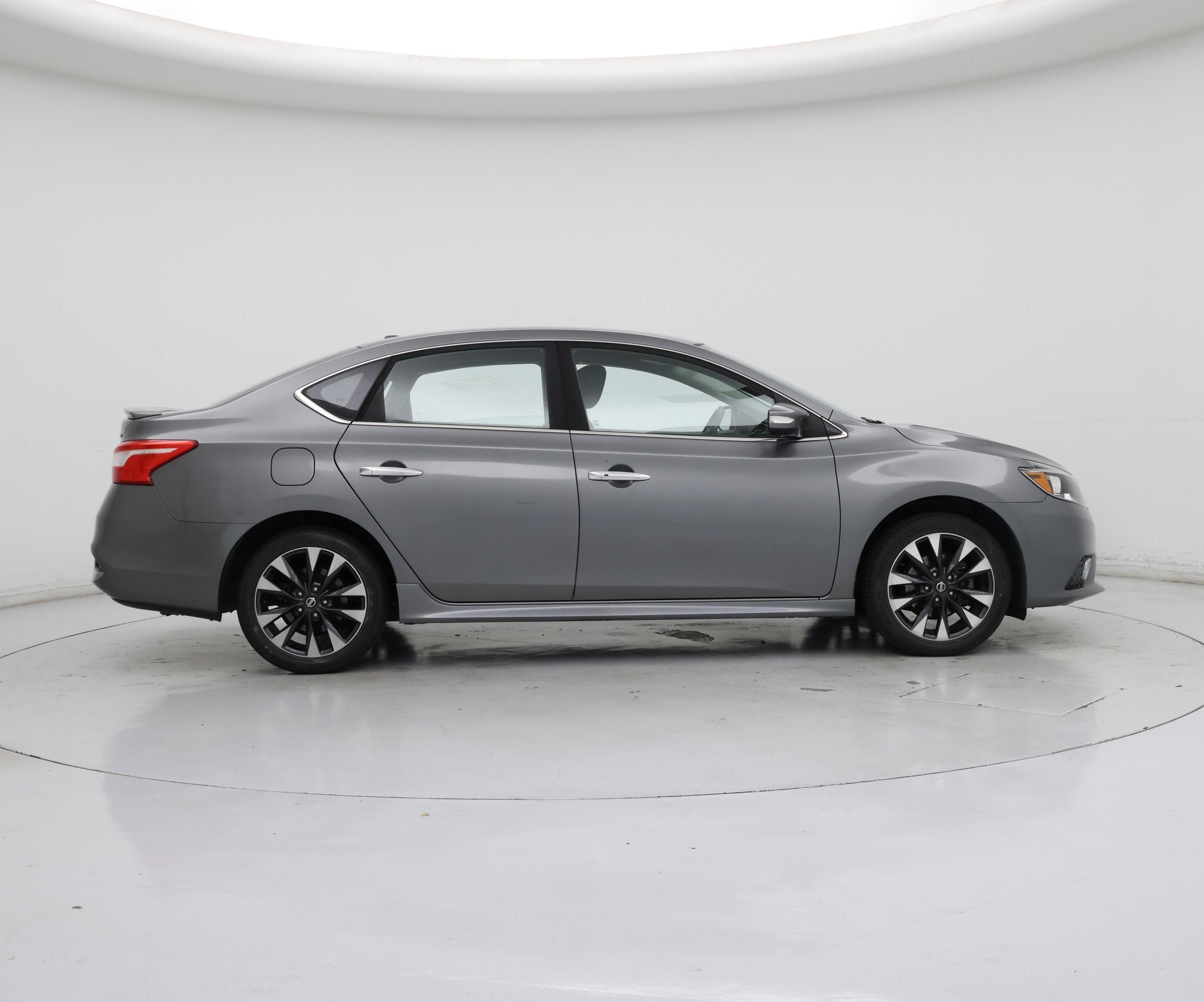Thumbnail: 2016 Nissan Sentra - 7