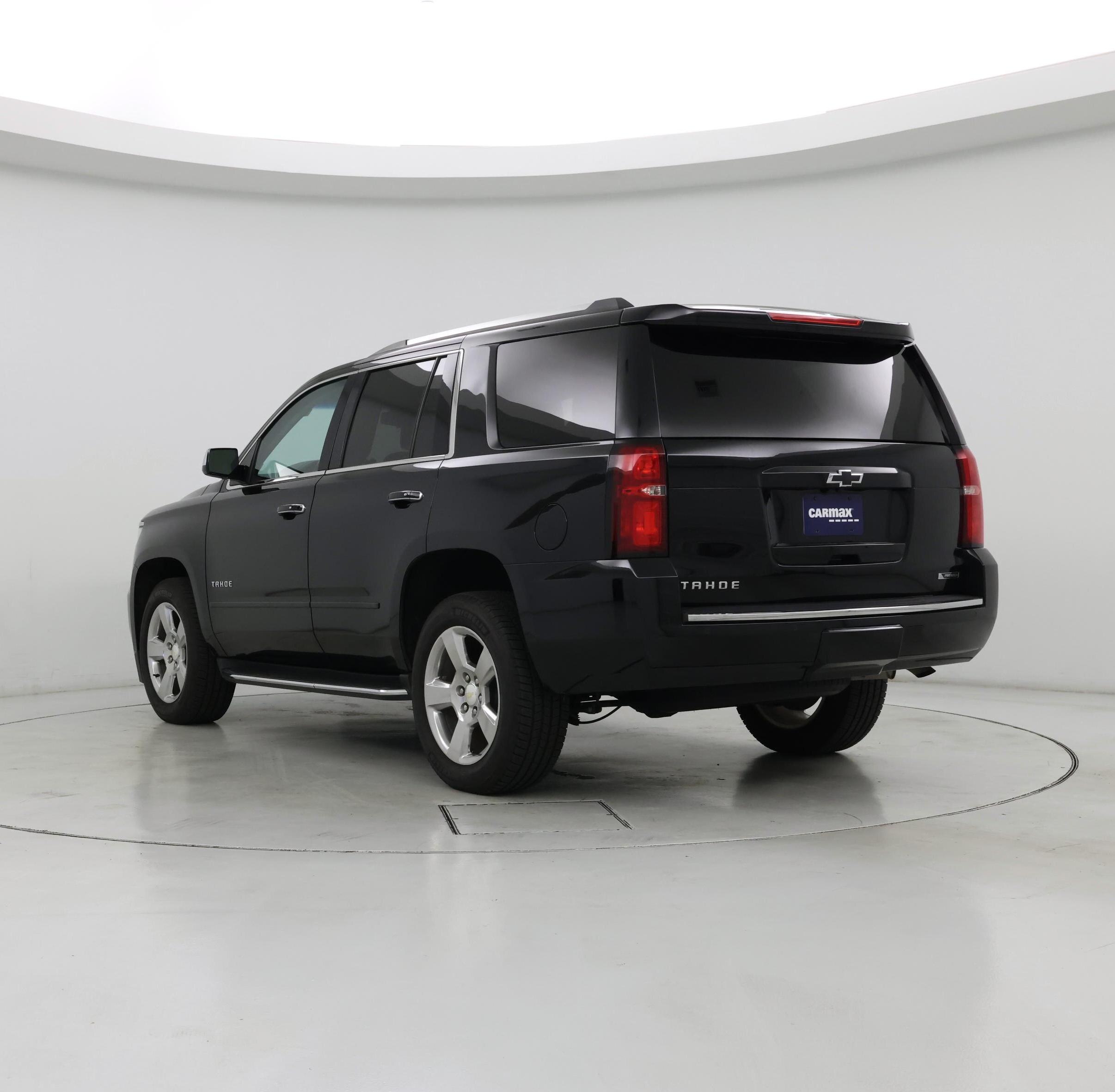 Thumbnail: 2018 Chevrolet Tahoe - 2