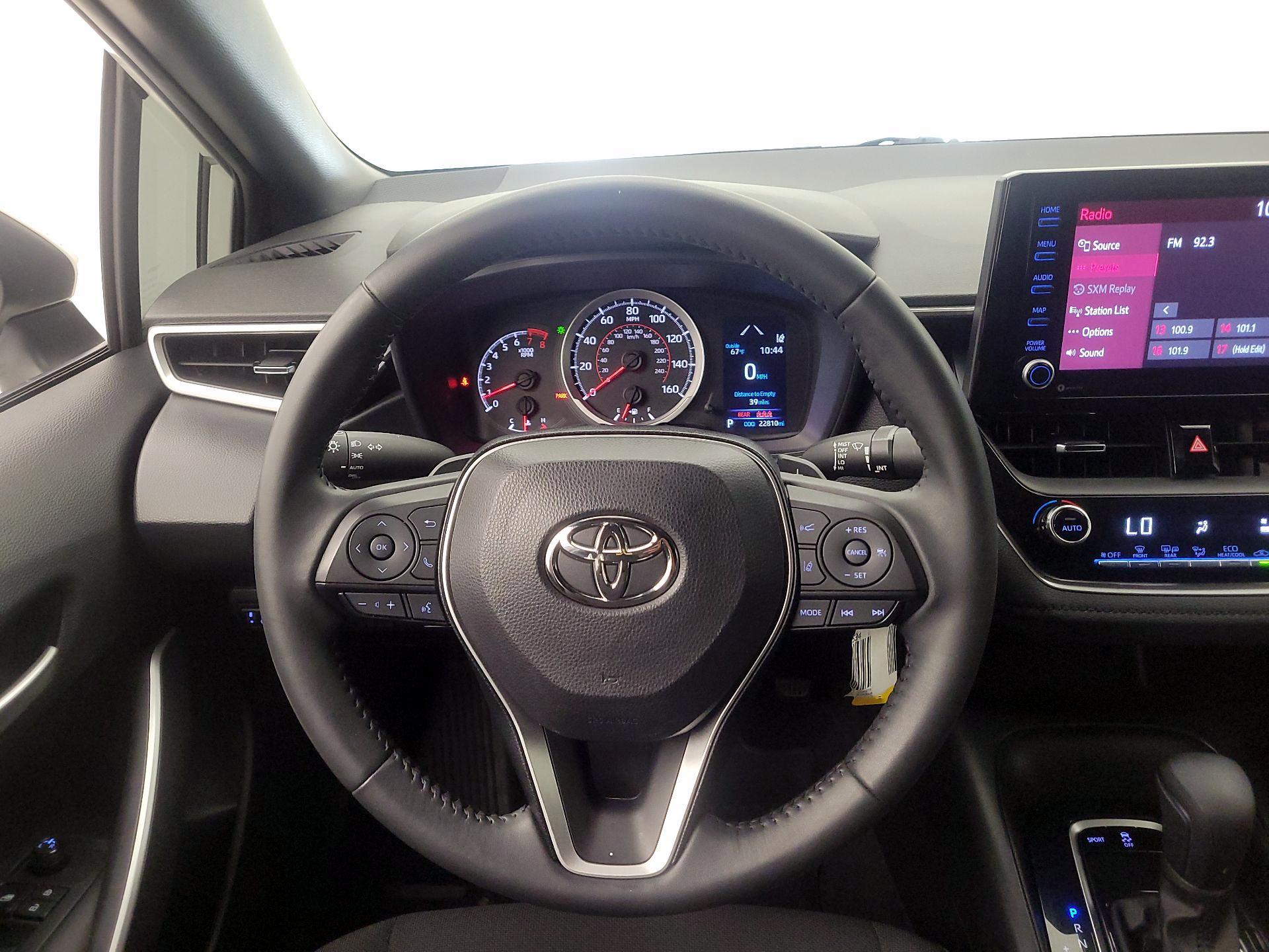 Thumbnail: 2022 Toyota Corolla - 10